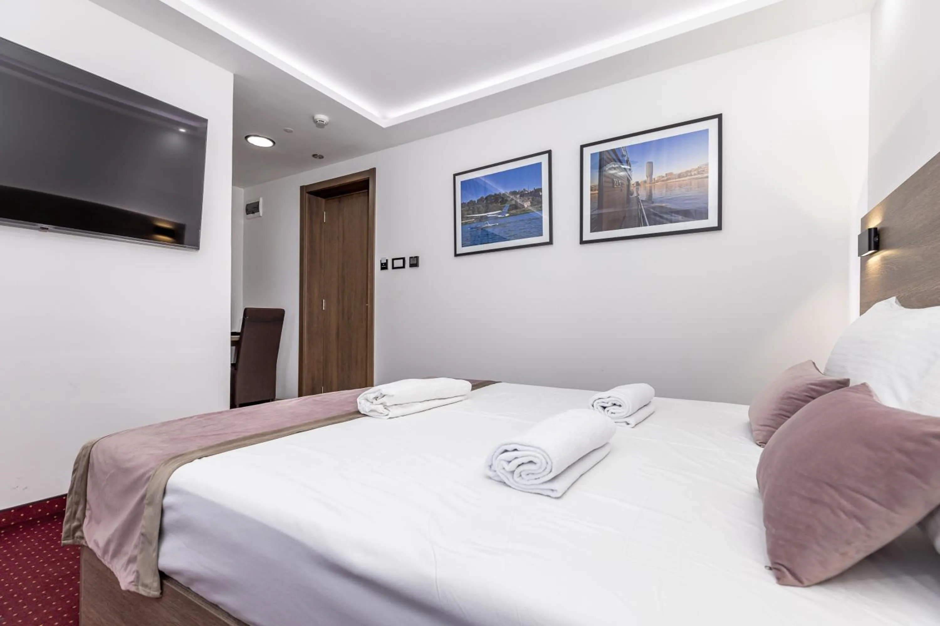 Bed in ForS Resort & Spa