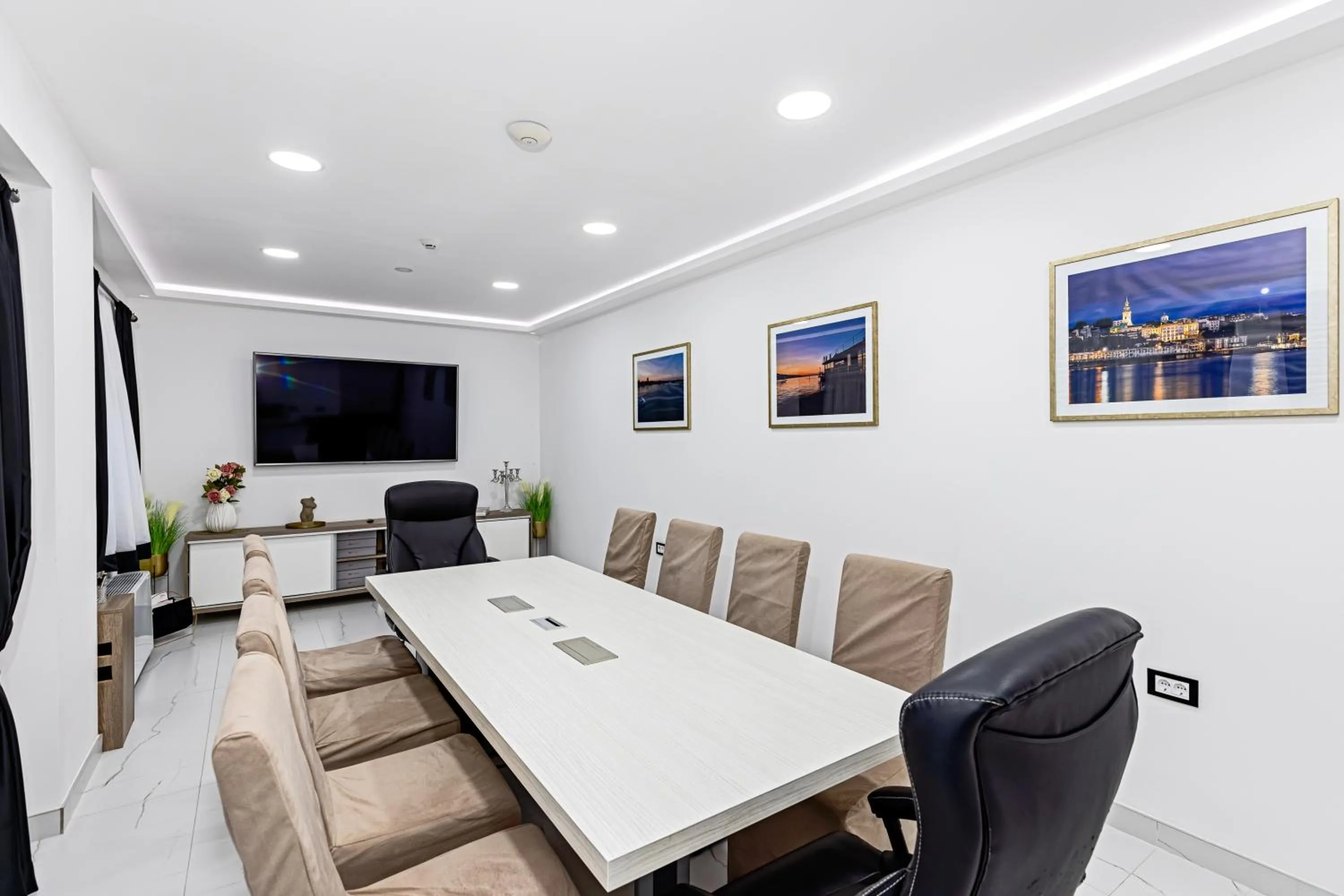 Meeting/conference room in ForS Resort & Spa