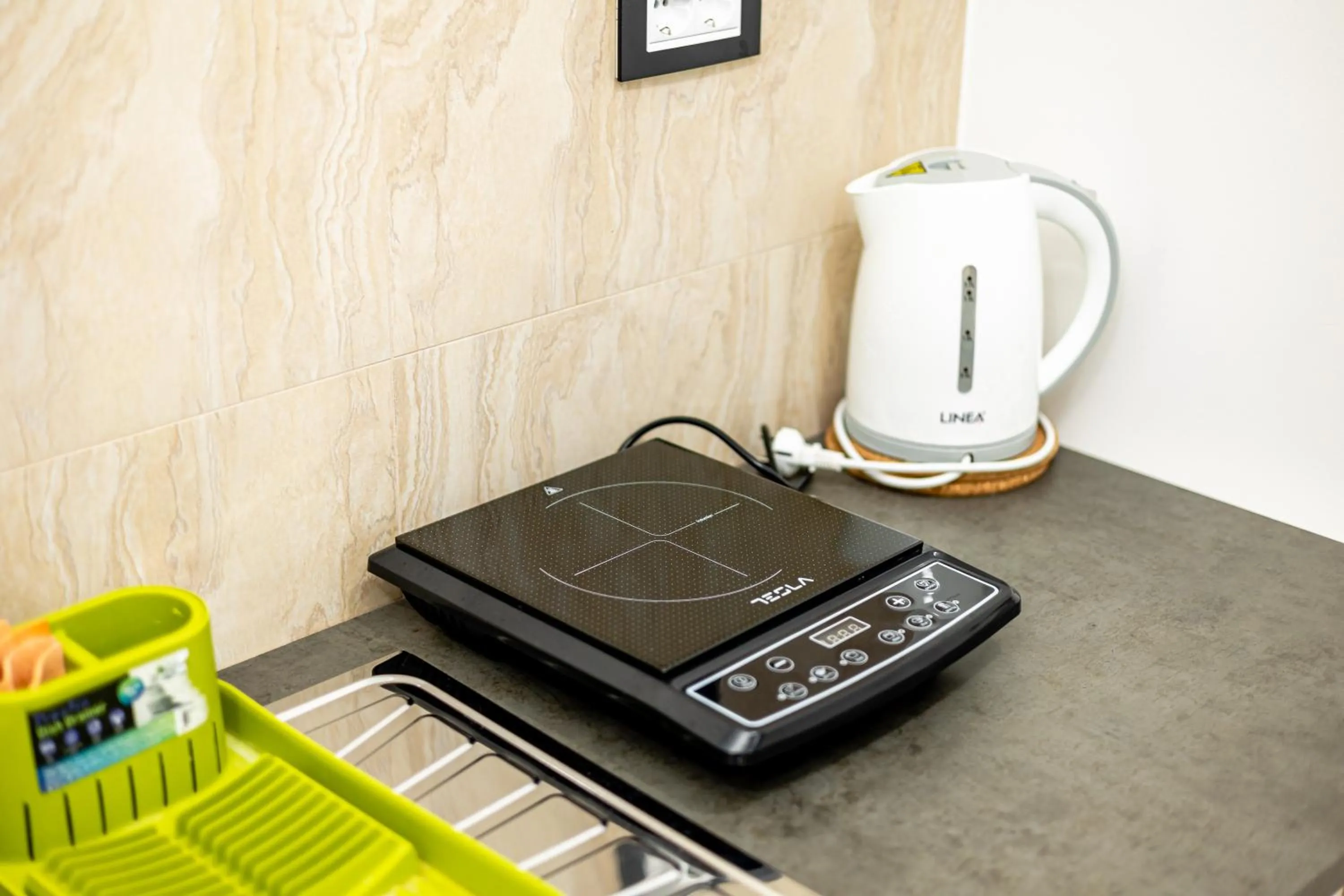 Coffee/tea facilities in ForS Resort & Spa