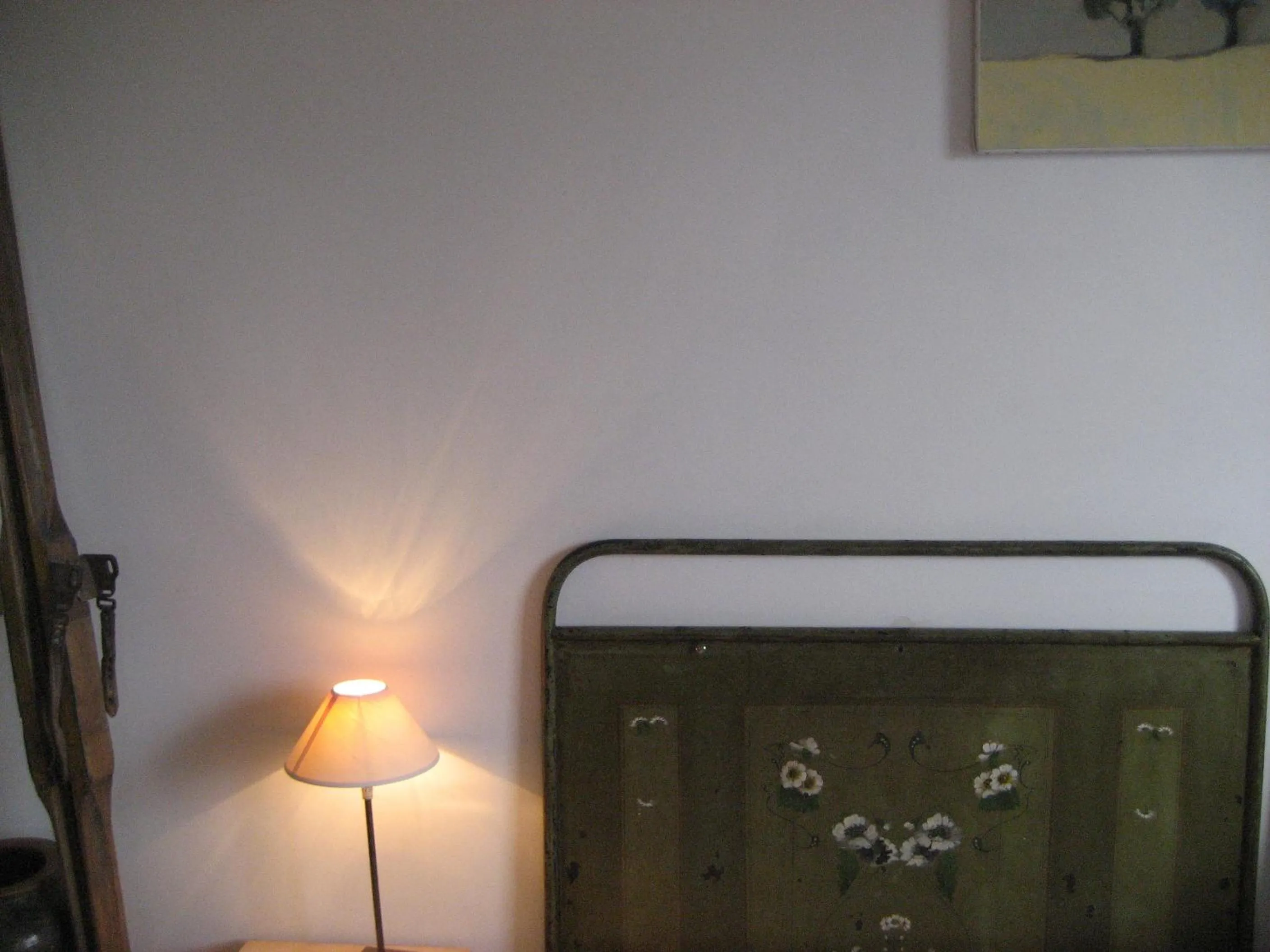 Photo of the whole room, Bed in Maison d'Hôtes de l'Evêché