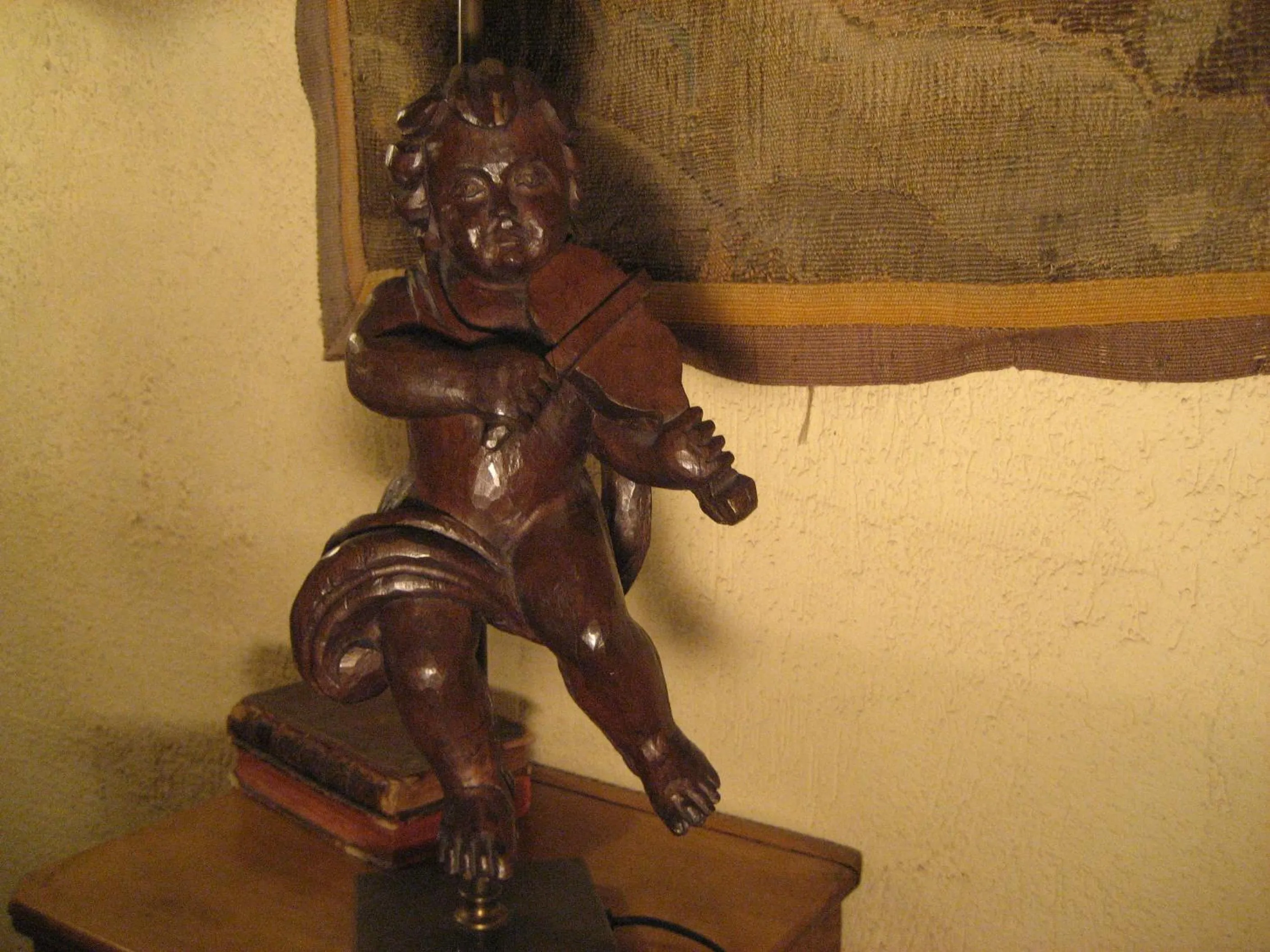 Decorative detail in Maison d'Hôtes de l'Evêché