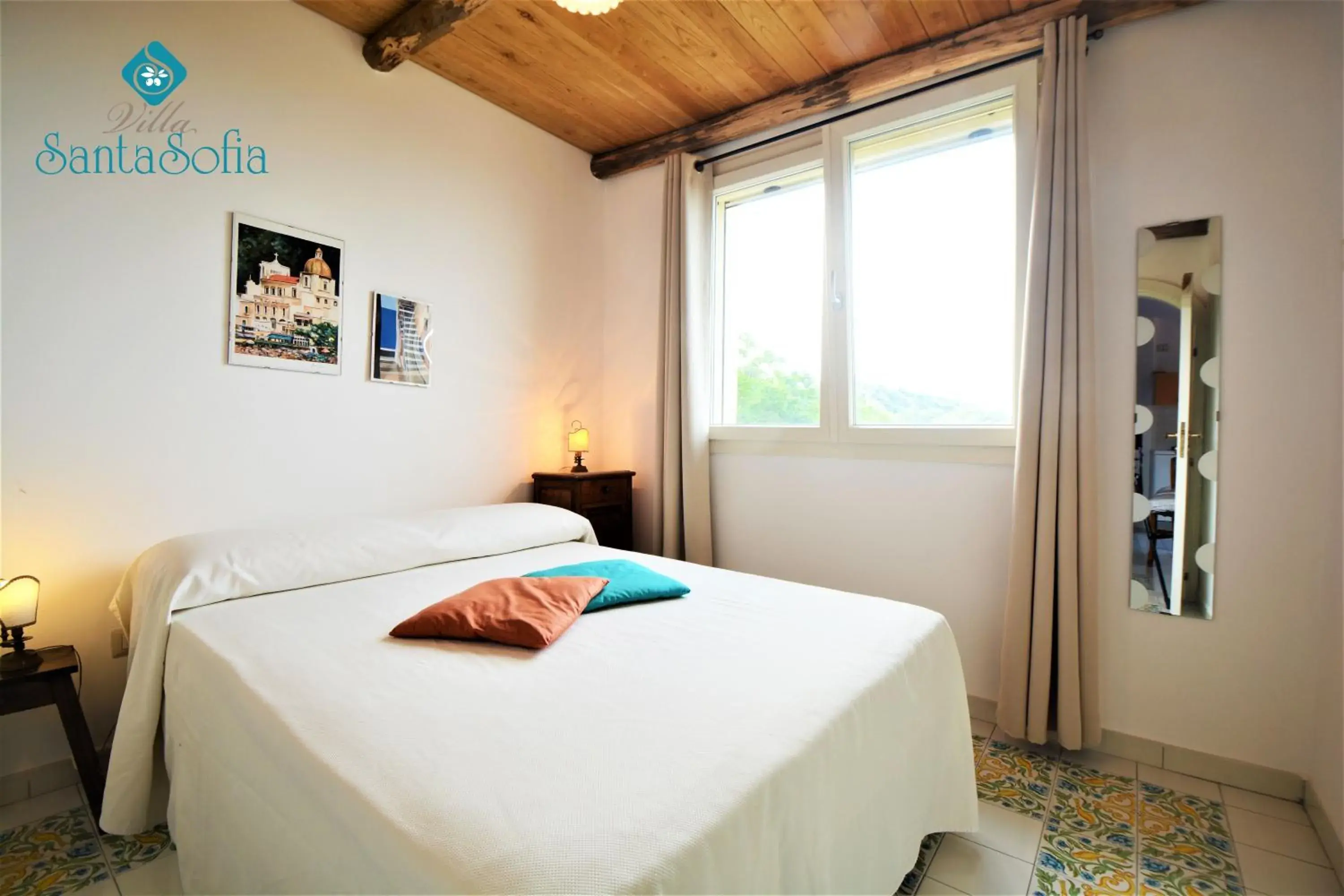 Two-Bedroom Apartment with Balcony and Sea View in Villa Santa Sofia Two-Bedroom Apartment with Balcony and Sea View in Villa Santa Sofia