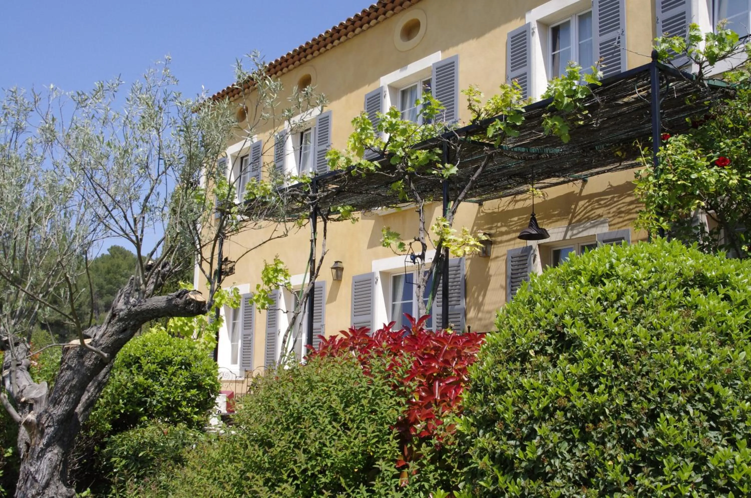 Facade/entrance in La Bastide Tara