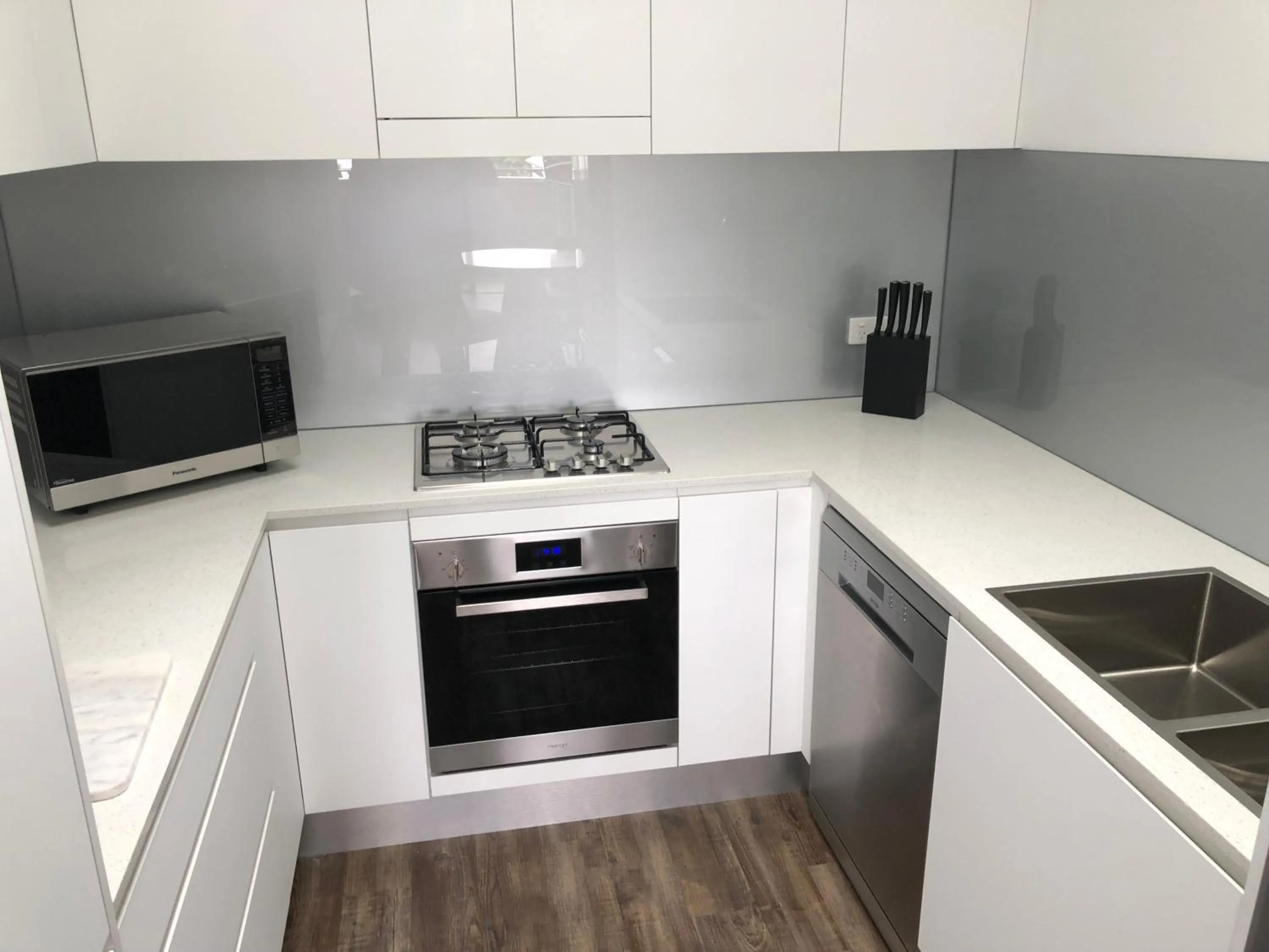 Kitchen or kitchenette in Quattro On Young