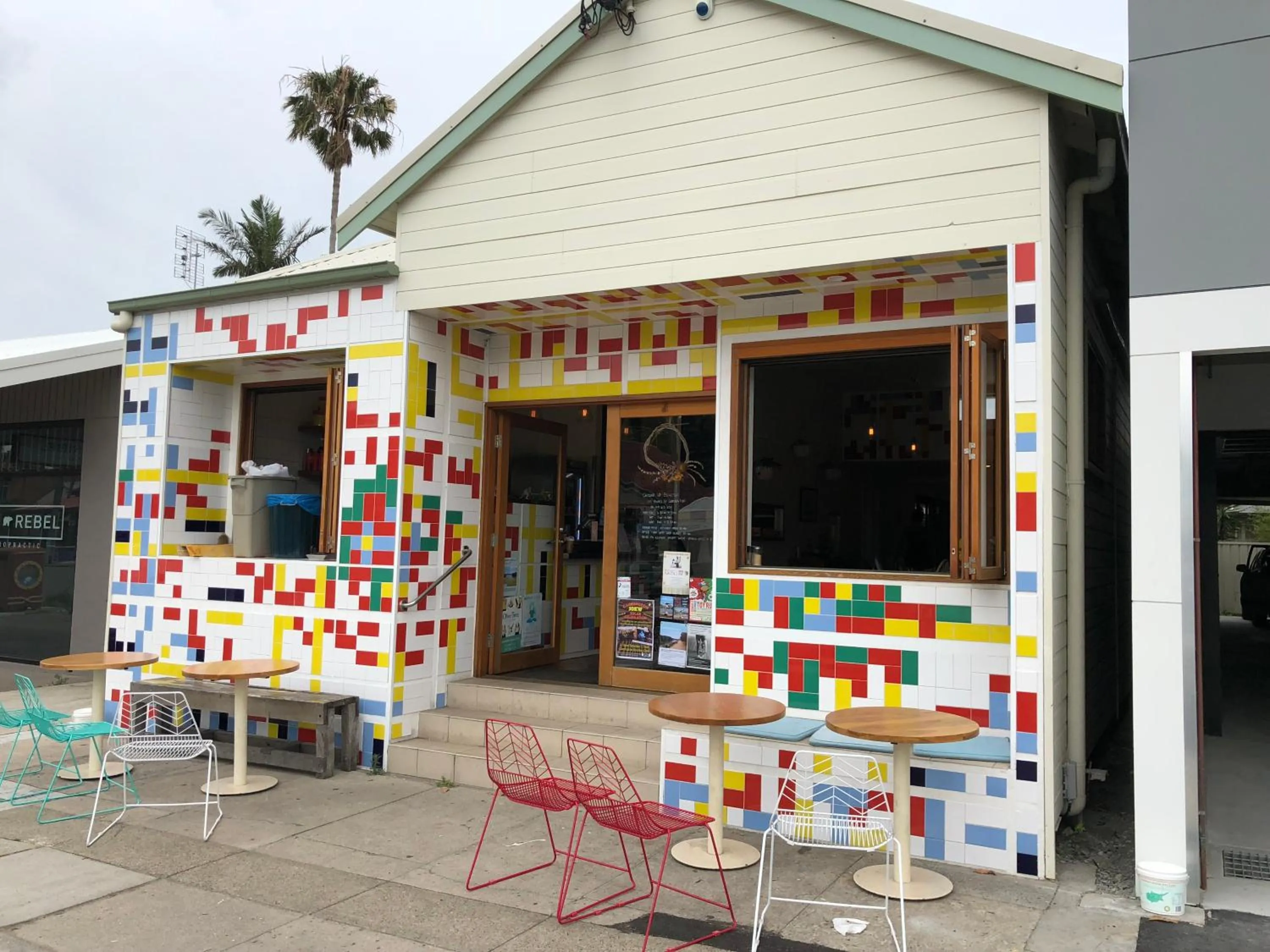 Restaurant/places to eat in Quattro On Young