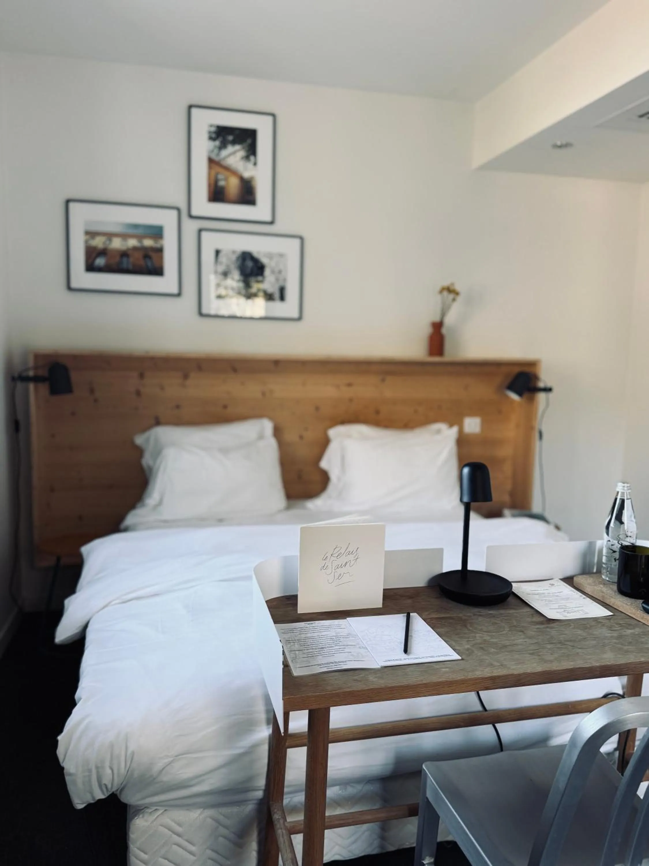 Photo of the whole room in Le Relais de Saint de Ser