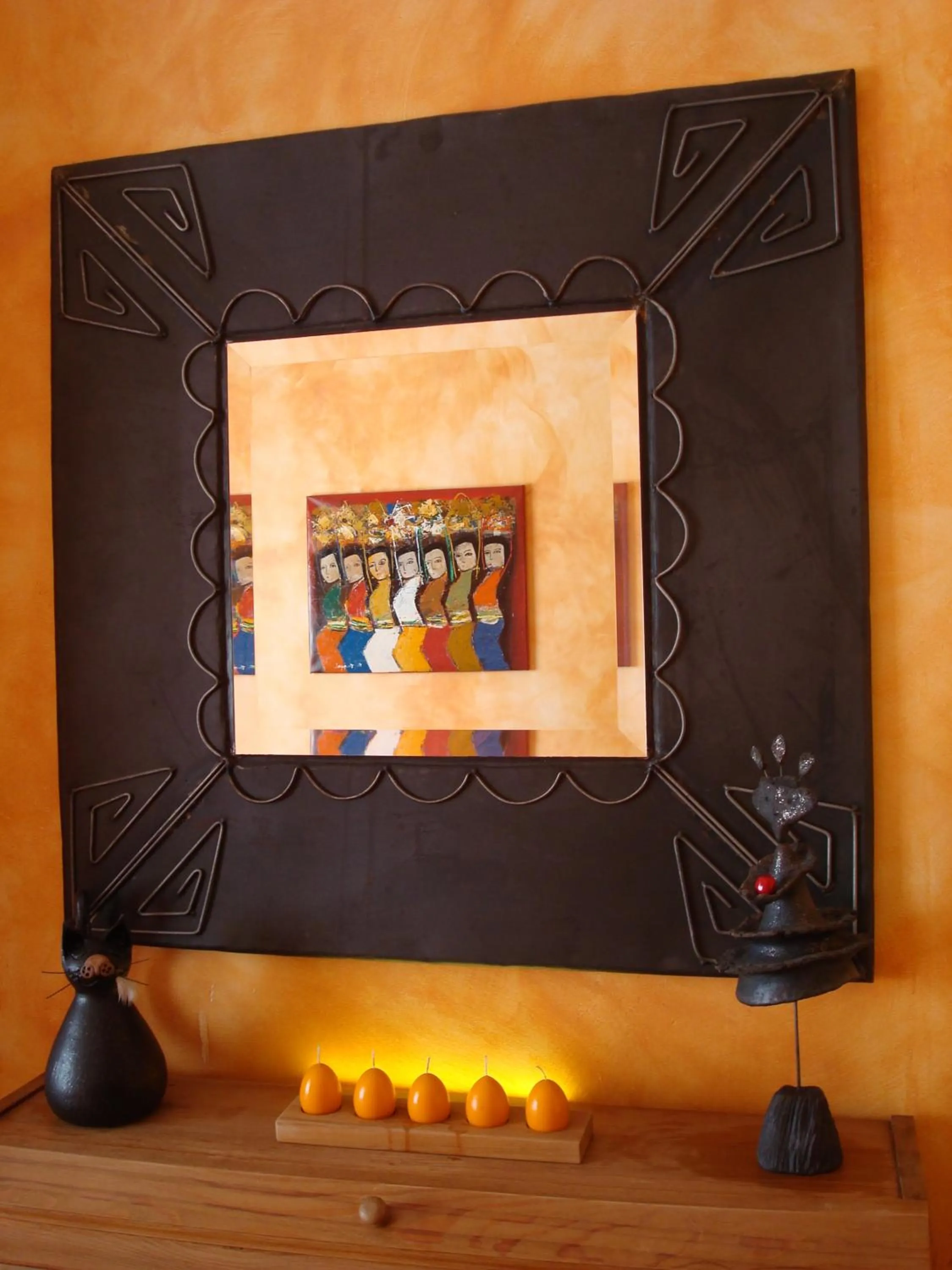 Decorative detail in Brigitte & Alain