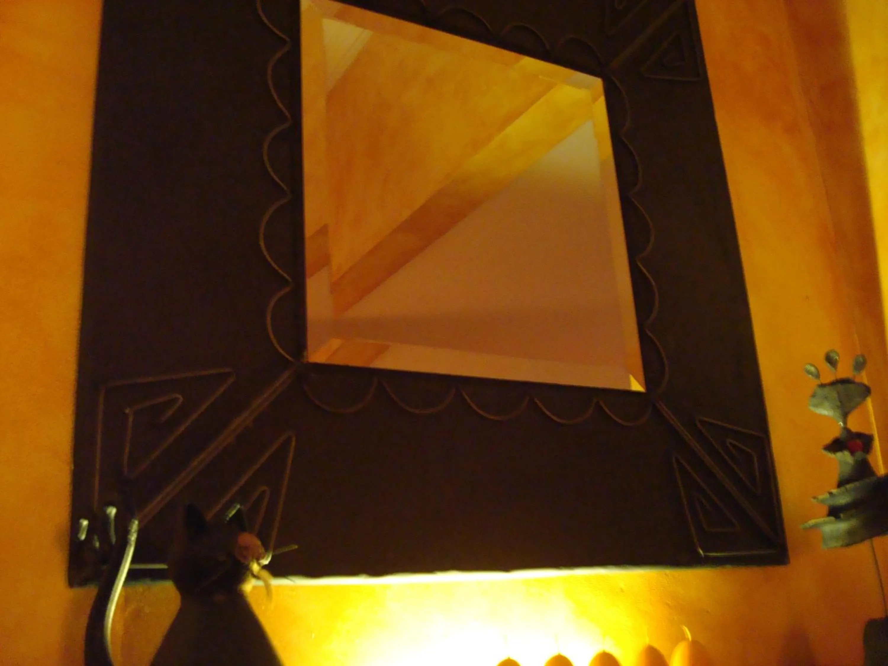 Decorative detail in Brigitte & Alain