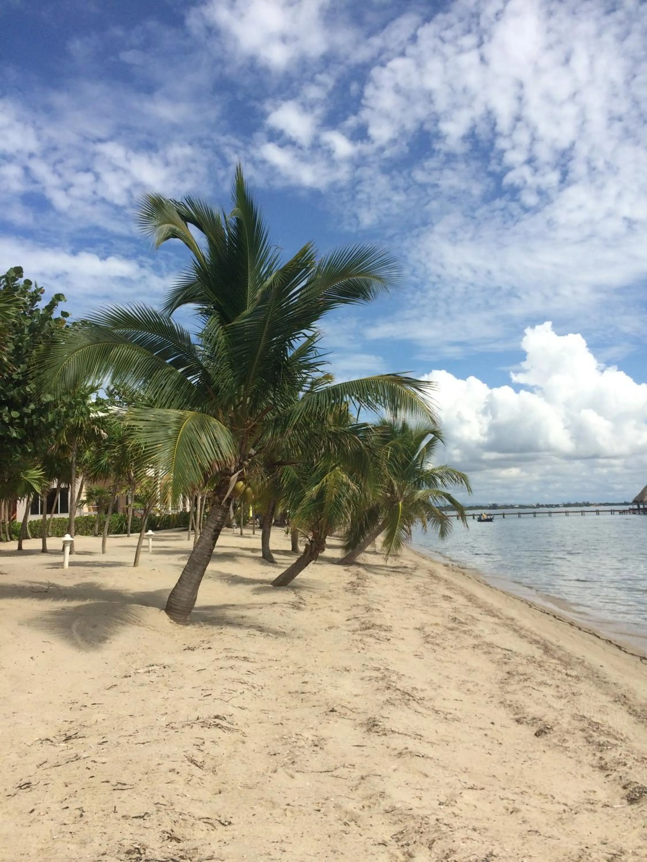 Beach in Laru Beya Resort