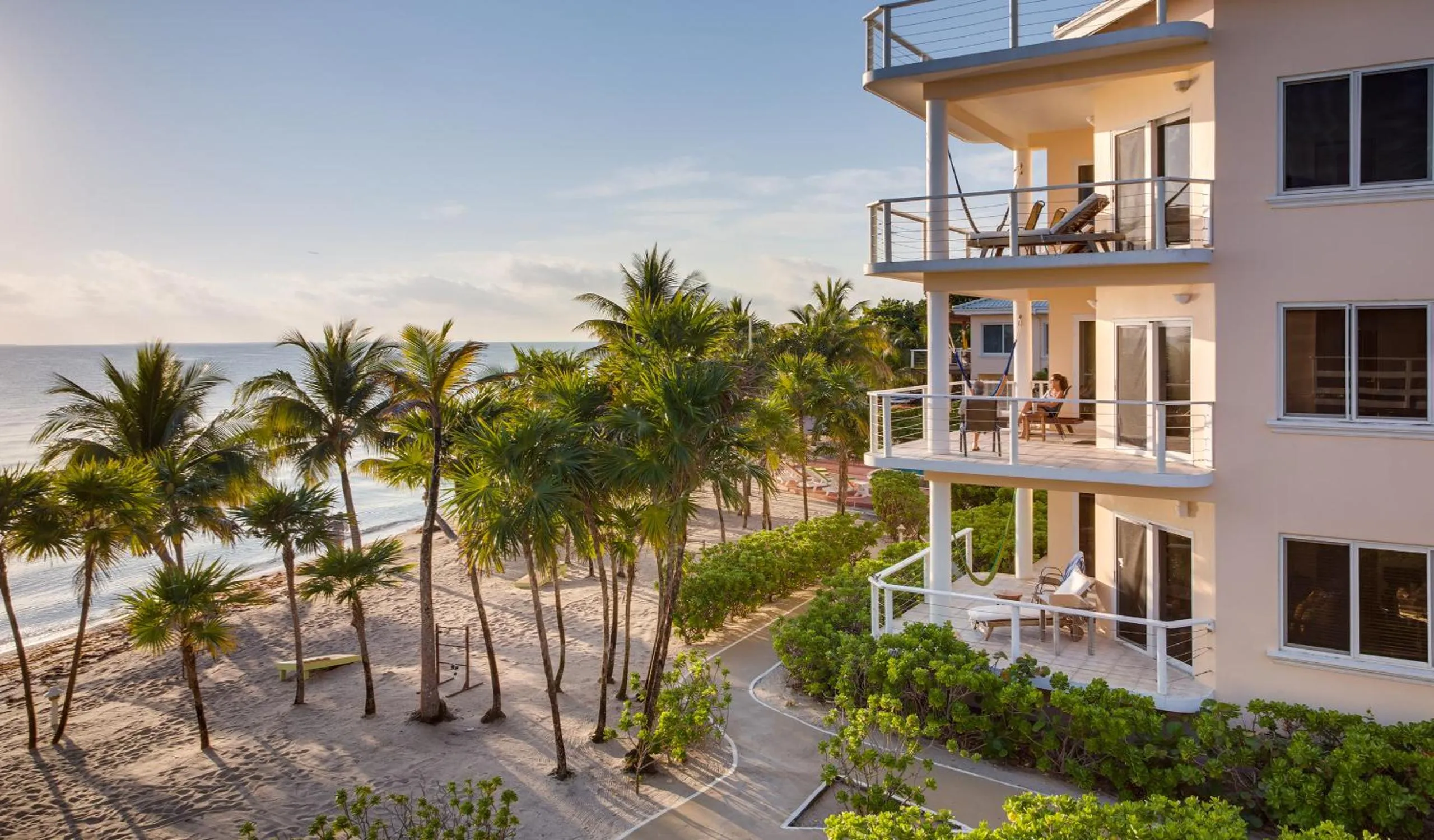 Beach in Laru Beya Resort