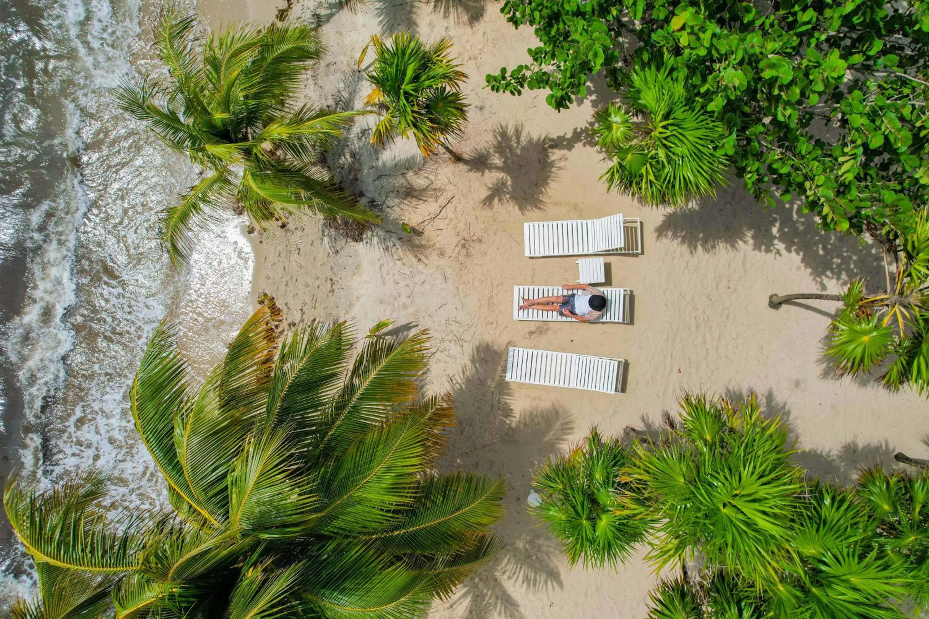 Beach in Laru Beya Resort