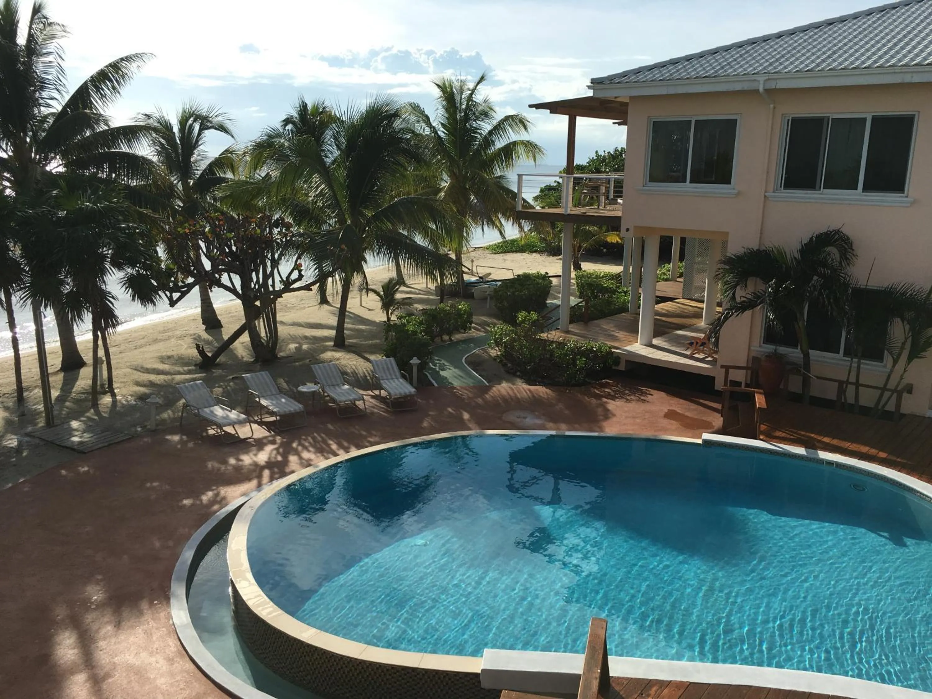 Beach in Laru Beya Resort