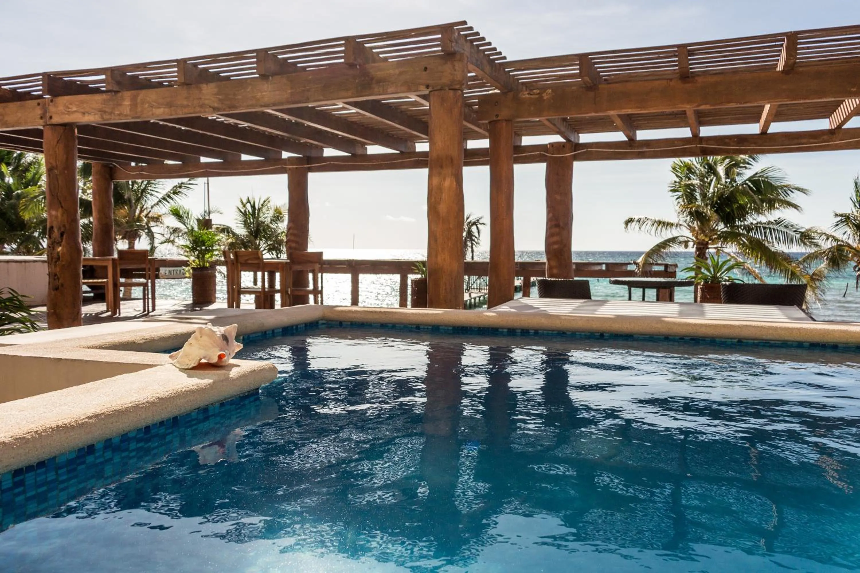 Pool view in Aquastar Unique Hotel & Apartments Mahahual