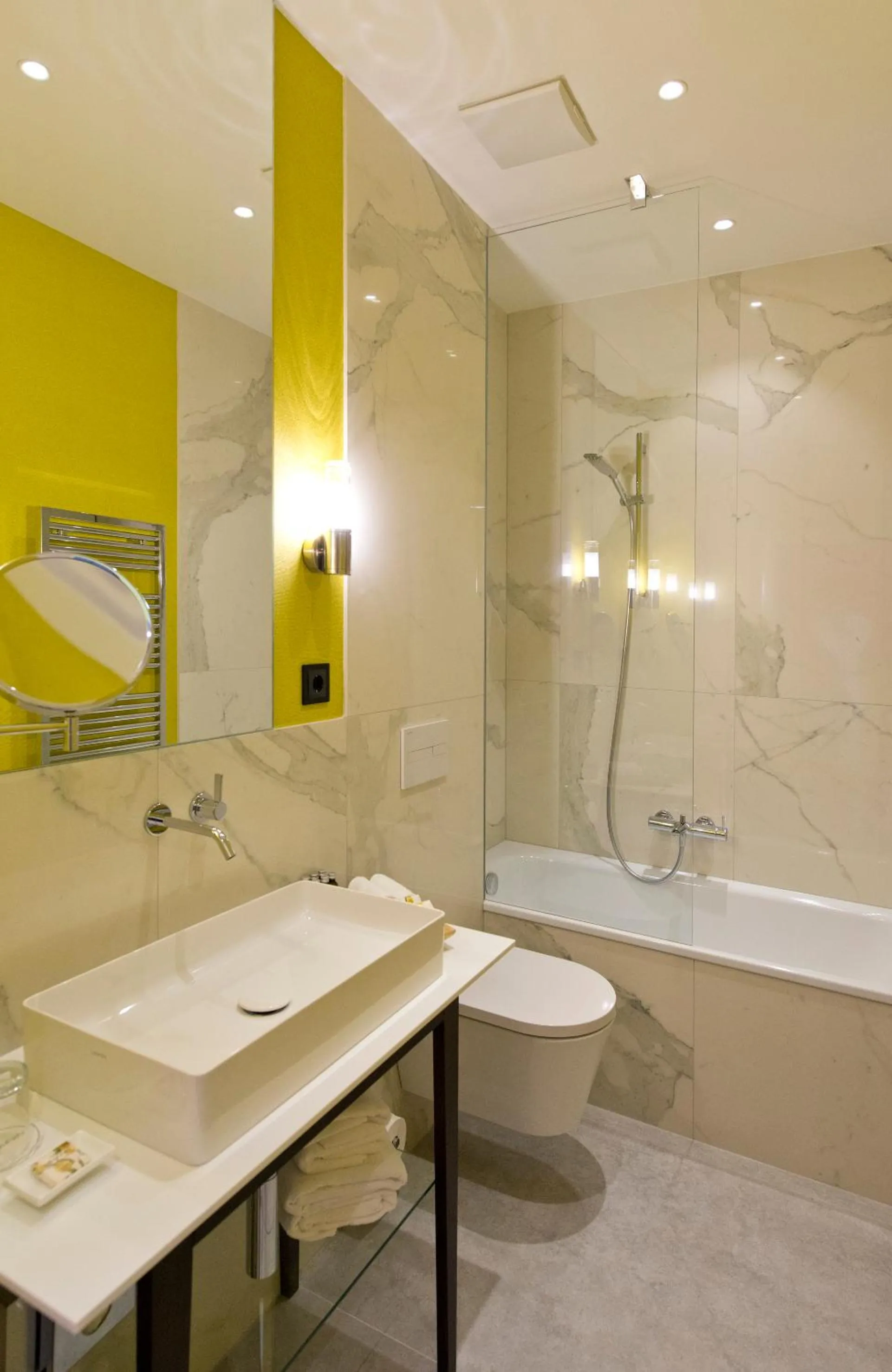 Shower in Hotel Beethoven Wien