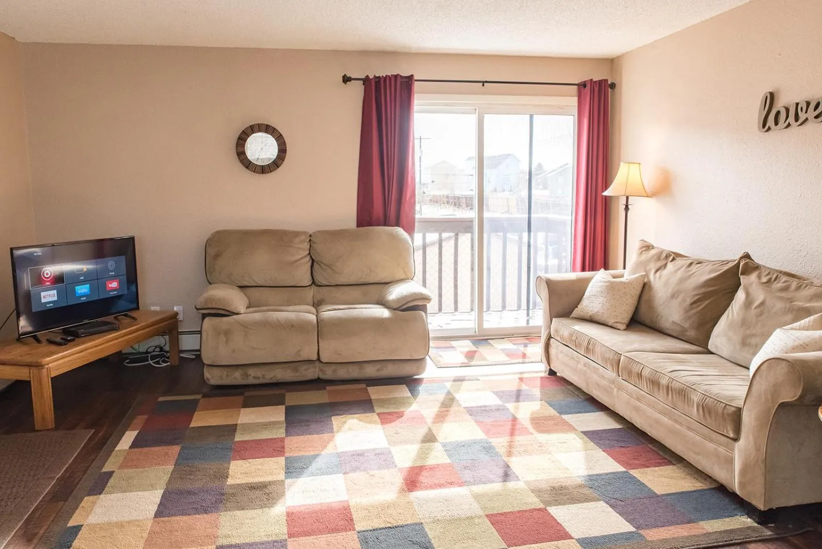 Balcony/Terrace in Mountain Song