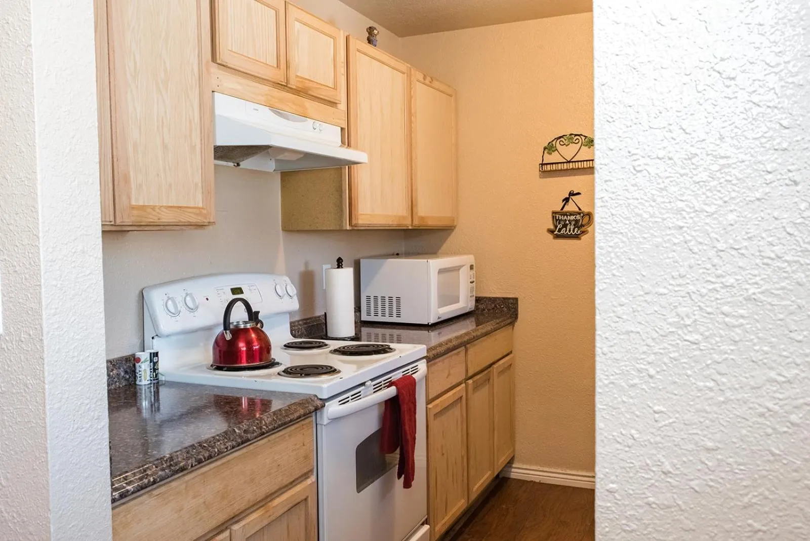 Kitchen or kitchenette in Mountain Song