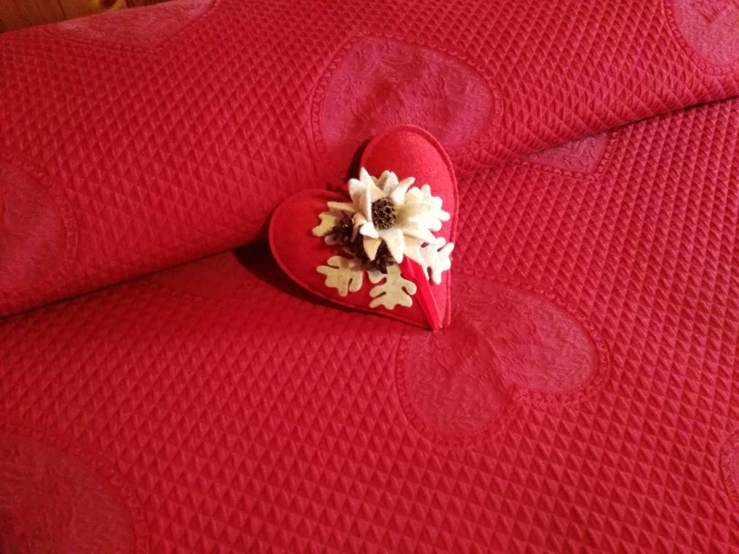 Decorative detail in B&B Maison Vallomy