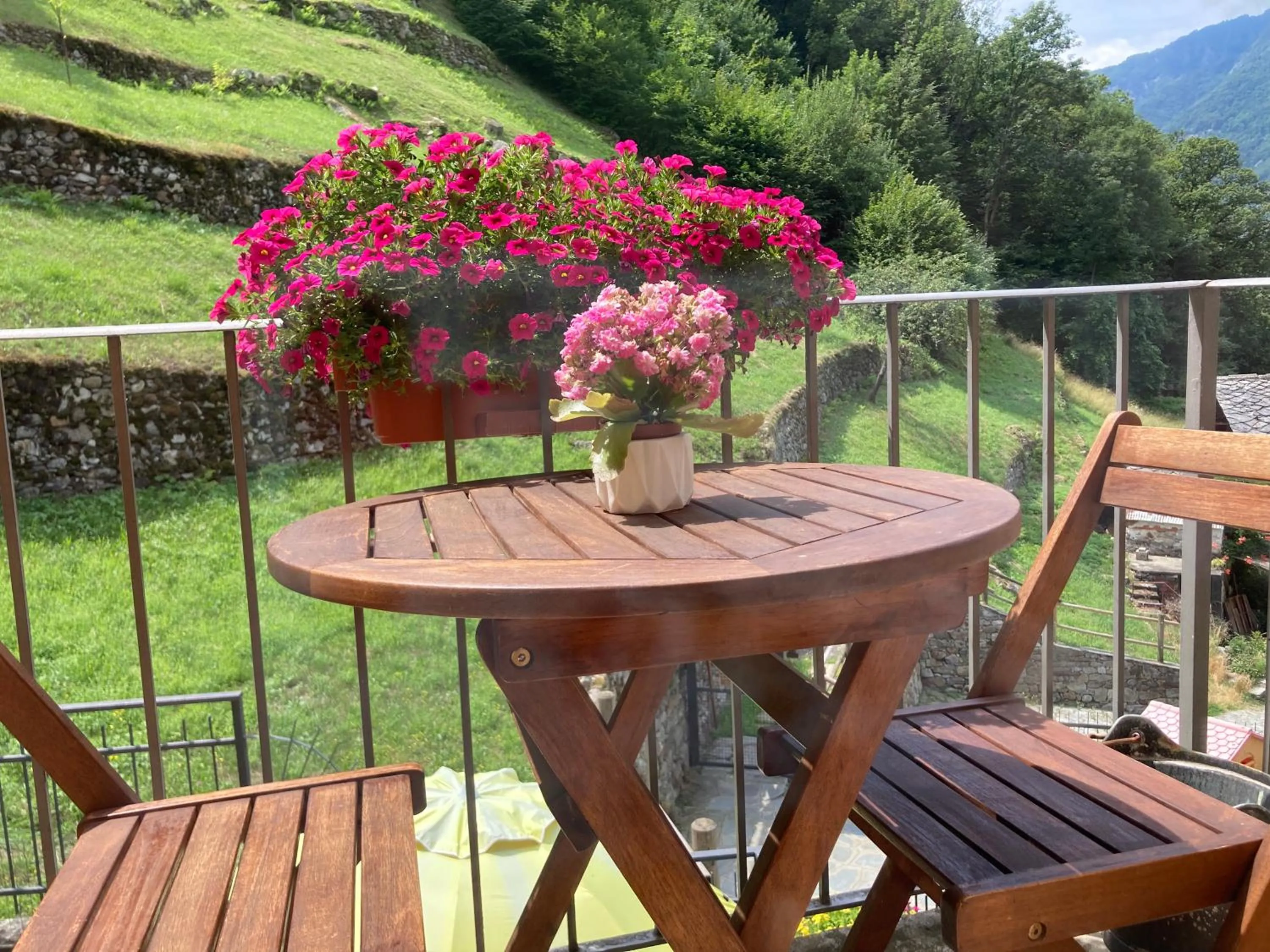 Balcony/Terrace in B&B Maison Vallomy