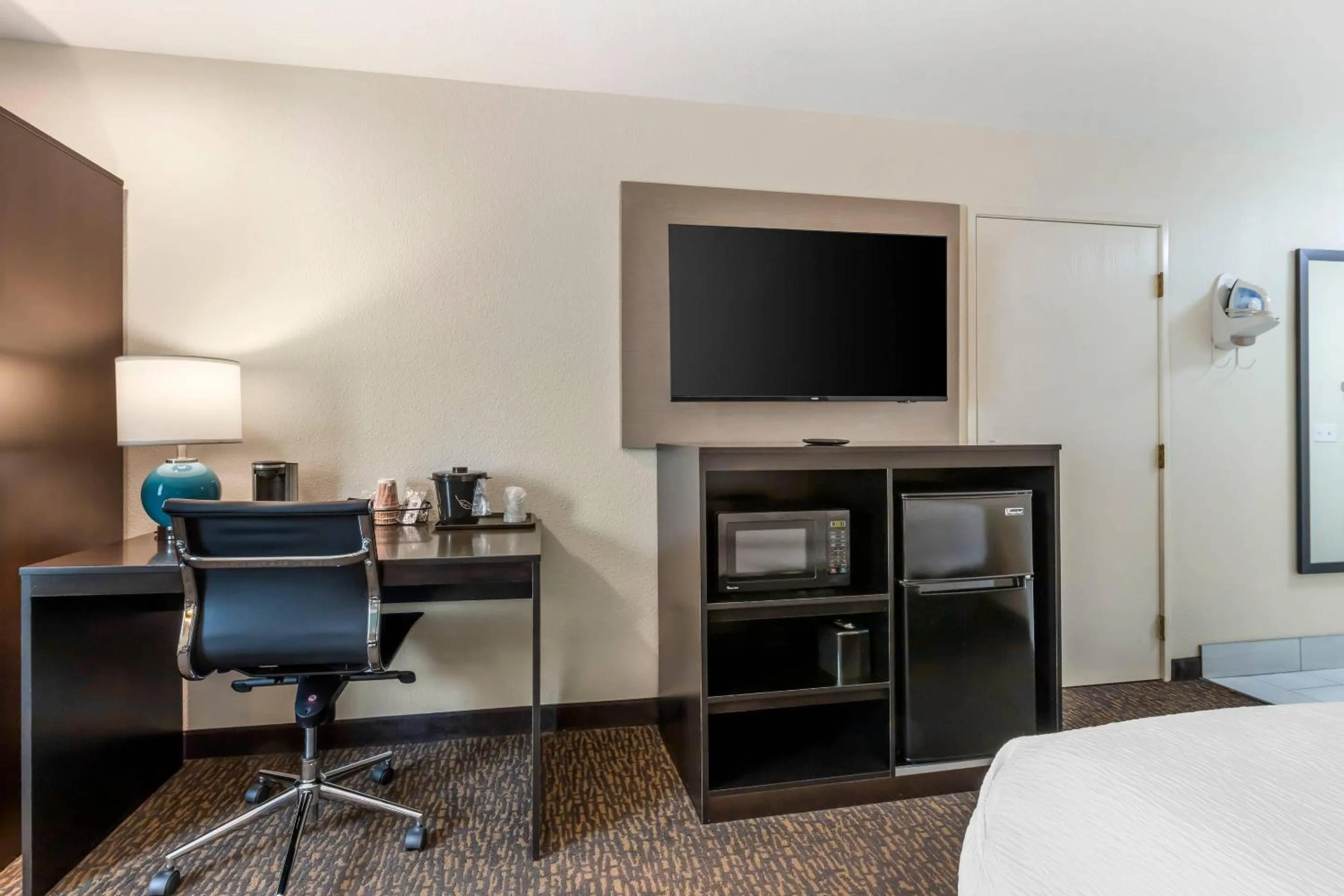 Bedroom, Bed in Sleep Inn & Suites Wisconsin Dells - Lake Delton