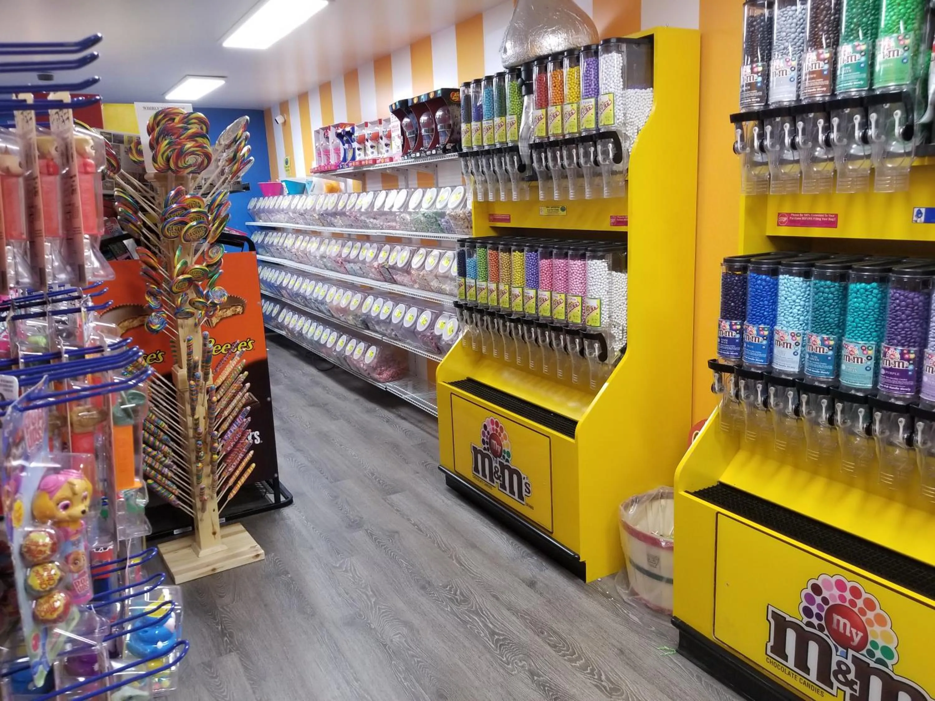 On-site shops in Middlebury Sweets Motel