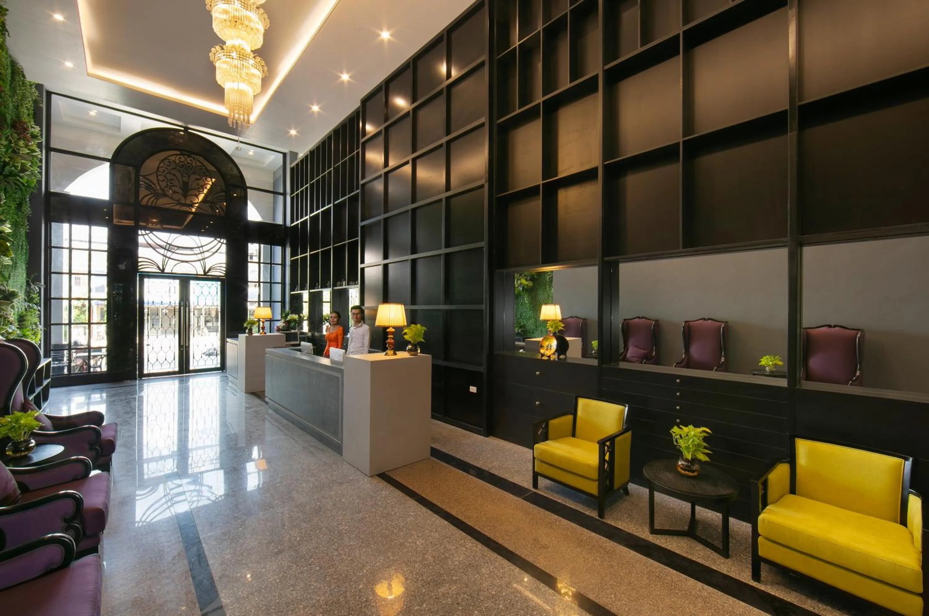 Lobby or reception in Azalea Parkview Hotel