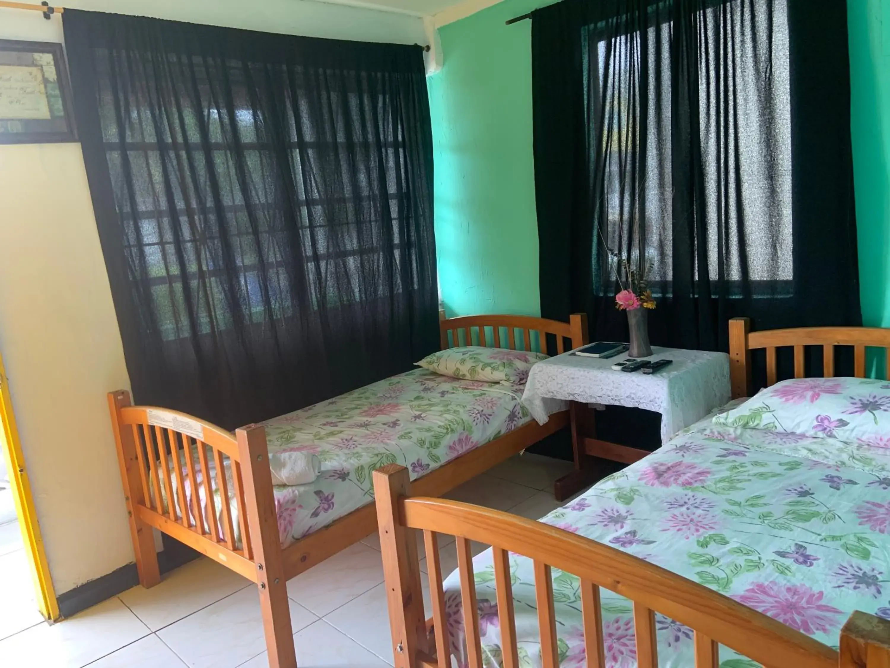 Standard Twin Room - single occupancy in Posada Nativa Trinsan Centro Standard Twin Room - single occupancy in Posada Nativa Trinsan Centro