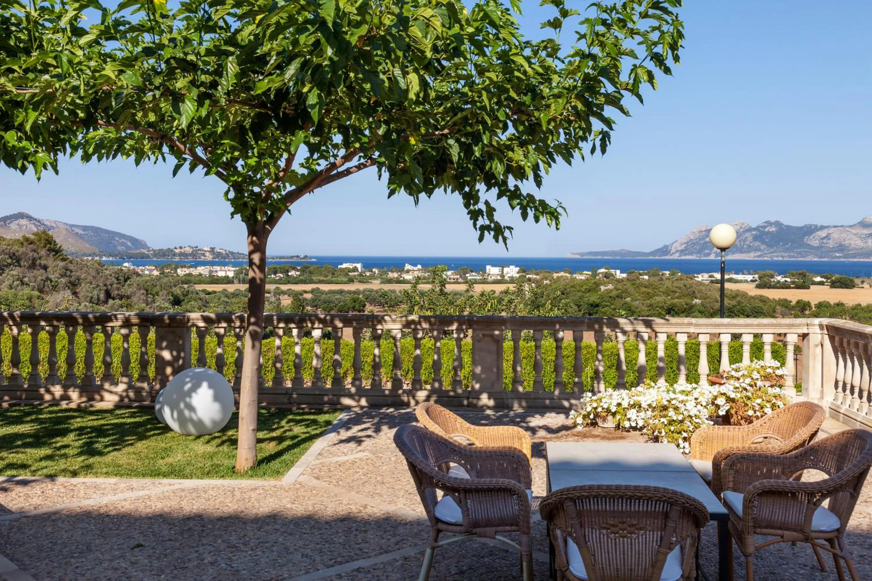 Sea view in Hotel Llenaire