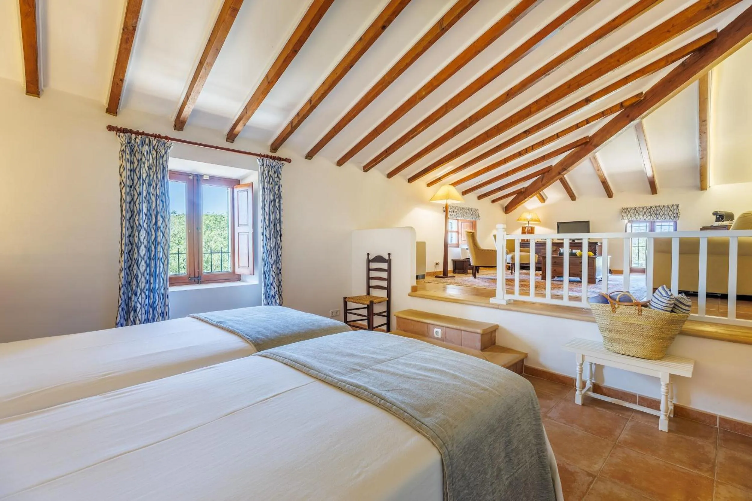 Other, Bed in Hotel Llenaire