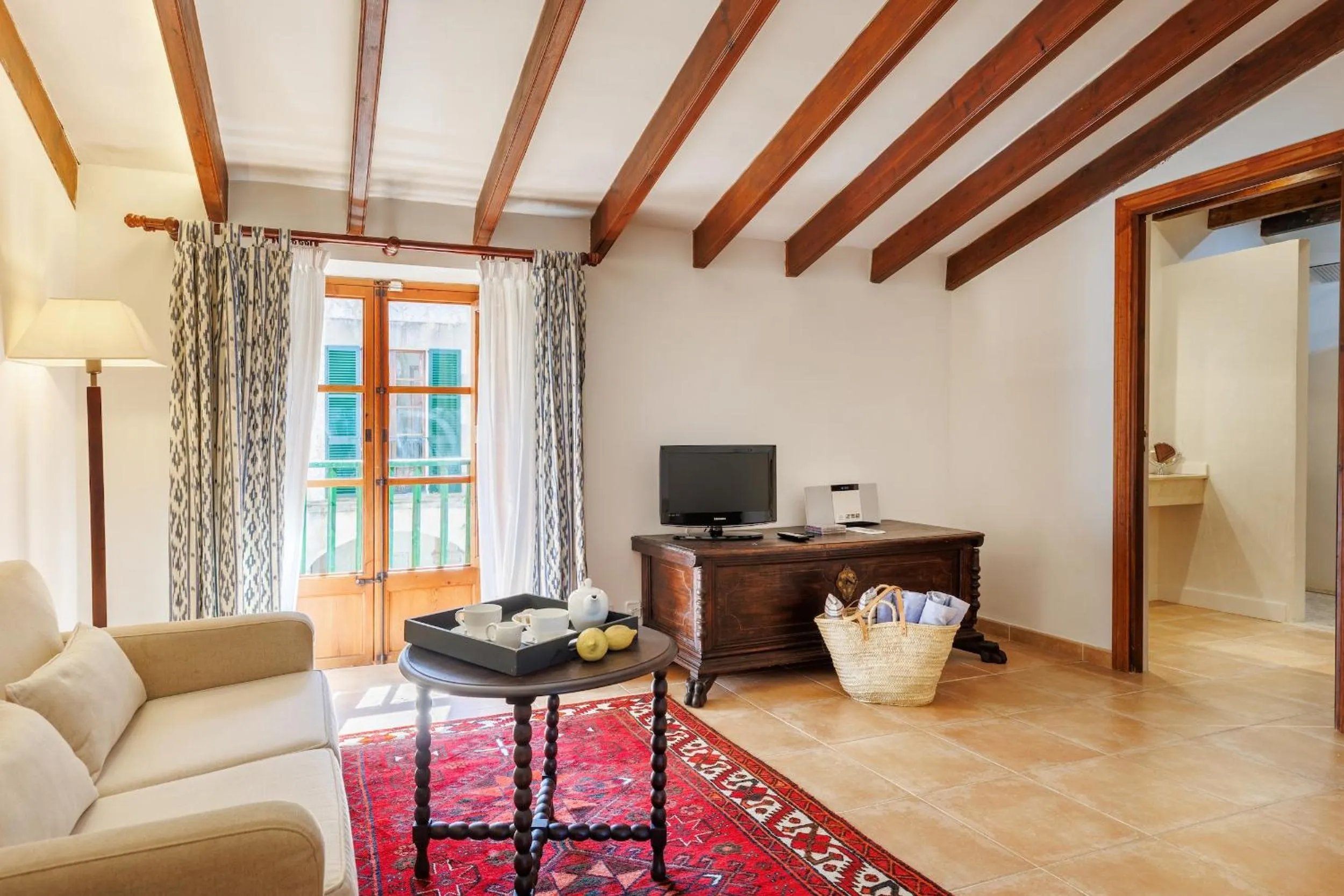 Living room in Hotel Llenaire