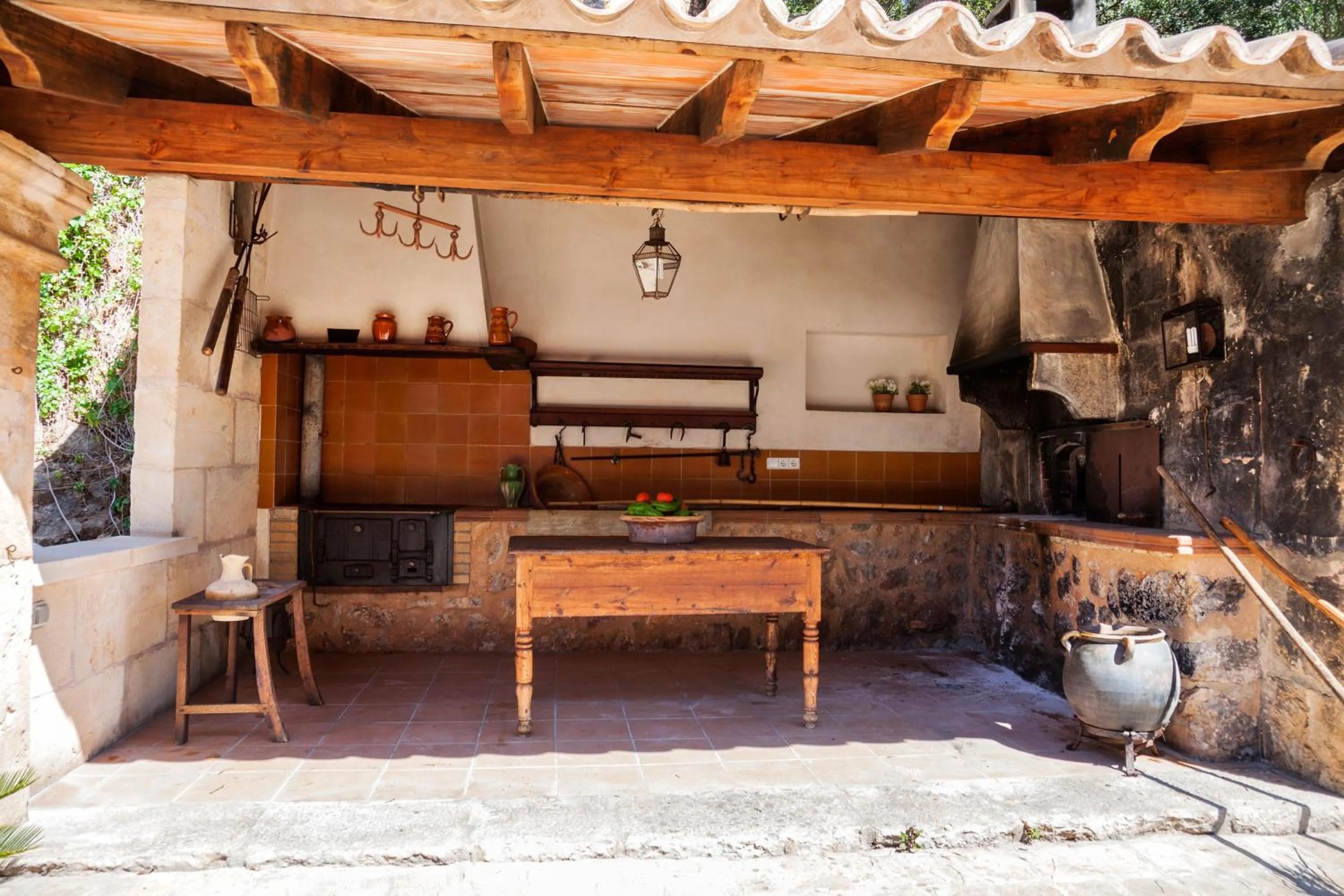 BBQ facilities in Hotel Llenaire