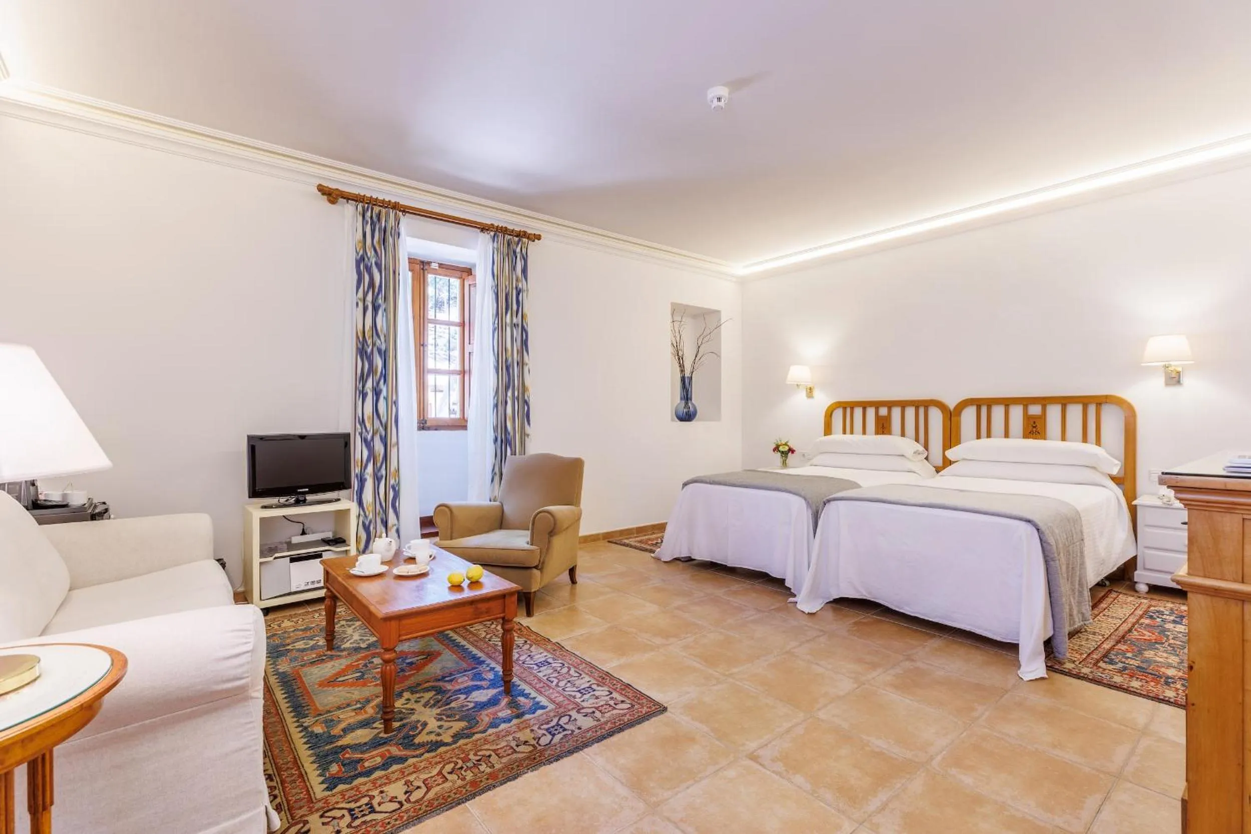 Bed in Hotel Llenaire