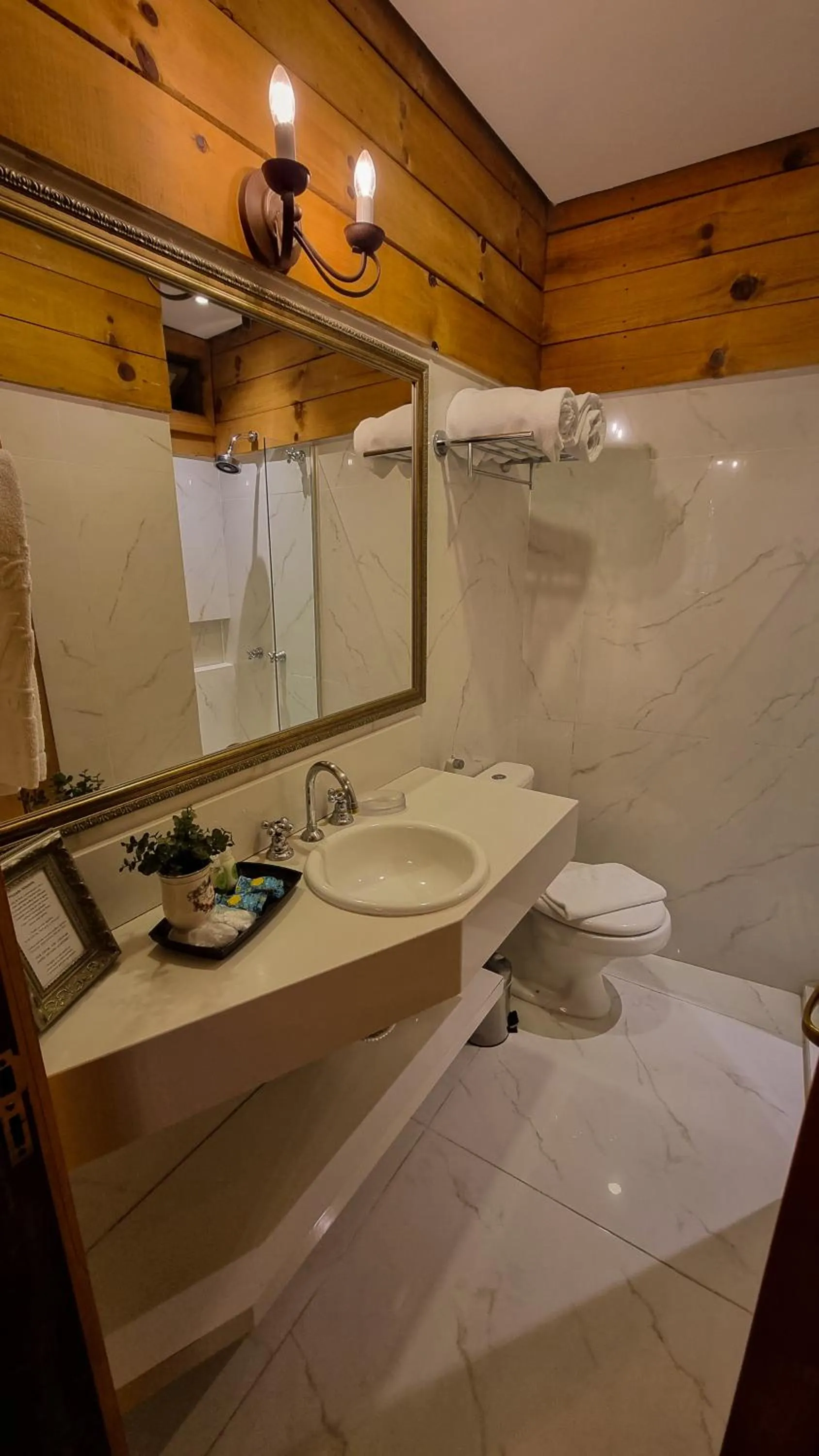 Bathroom in Hotel Giardino Di Pietra