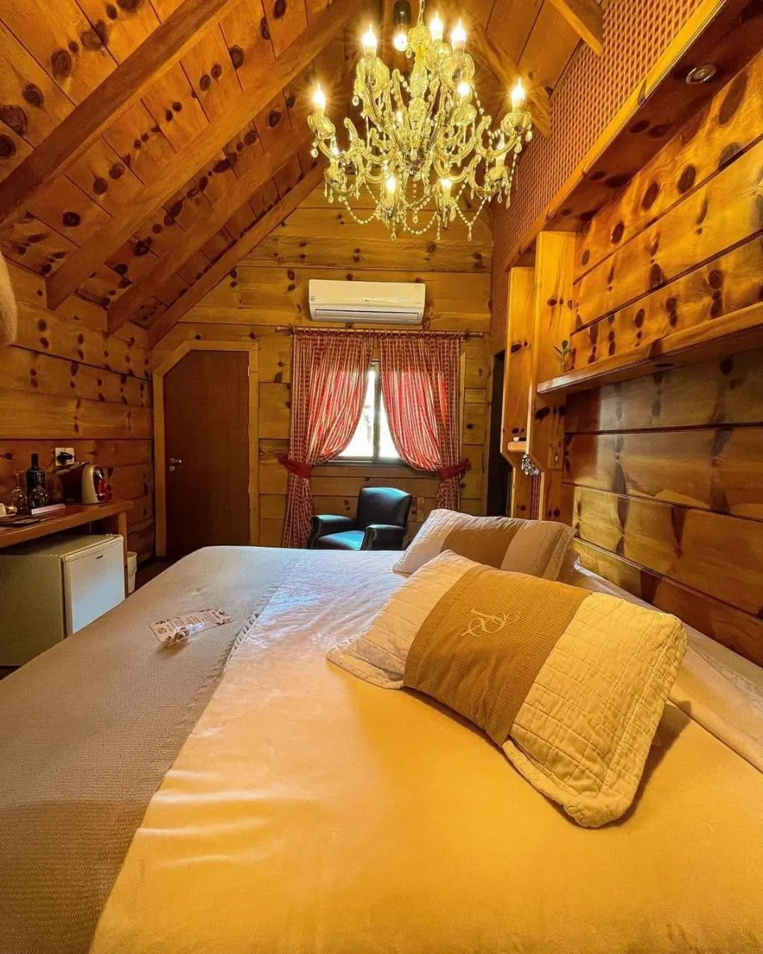 Bedroom, Bed in Hotel Giardino Di Pietra