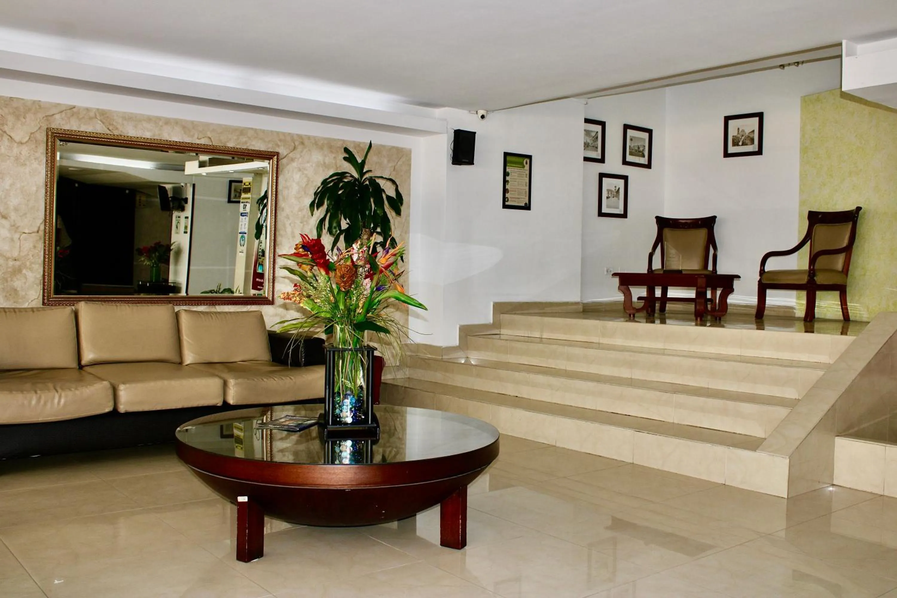 Meeting/conference room in Hotel Plaza Versalles