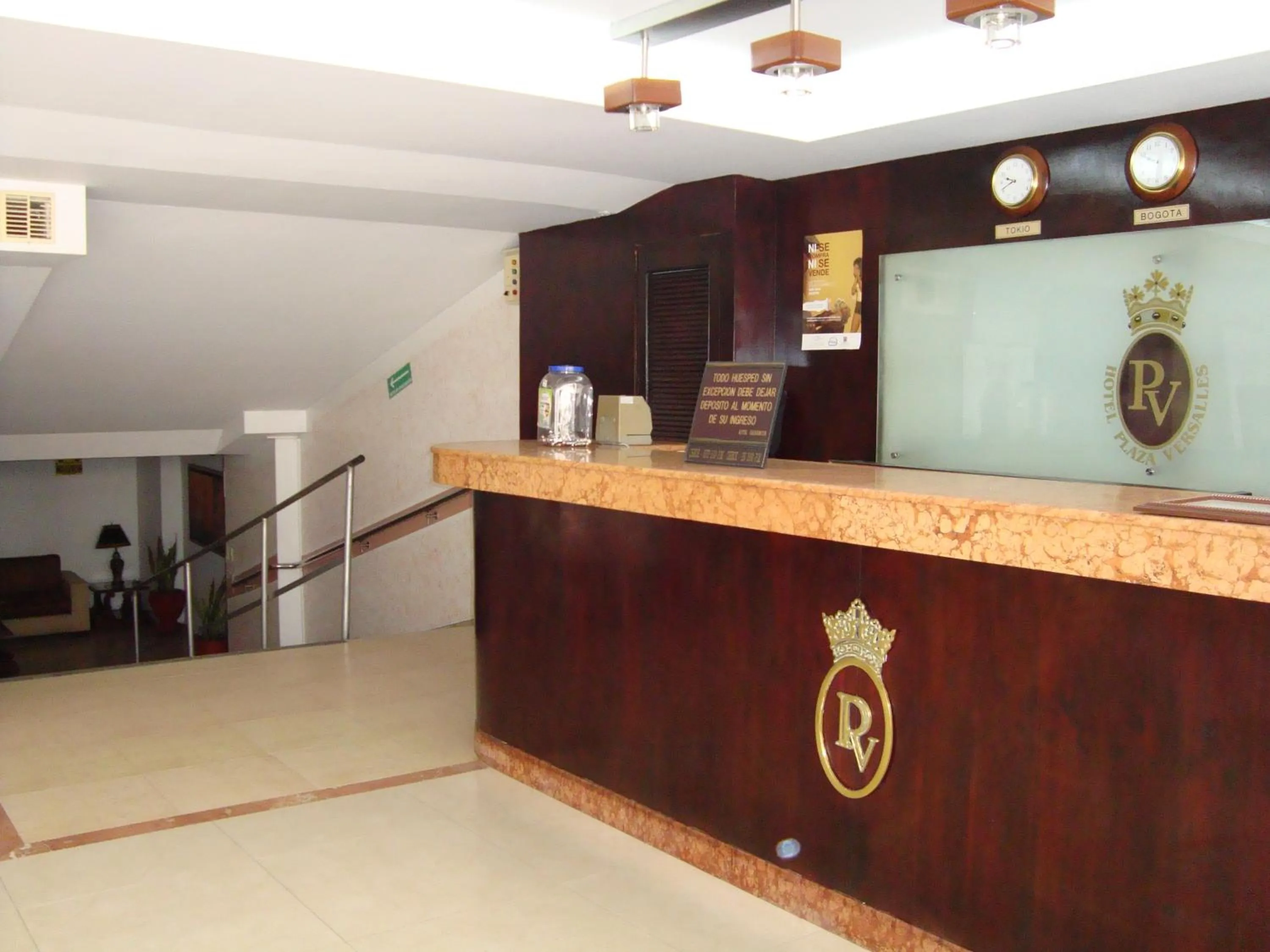 Lobby or reception in Hotel Plaza Versalles