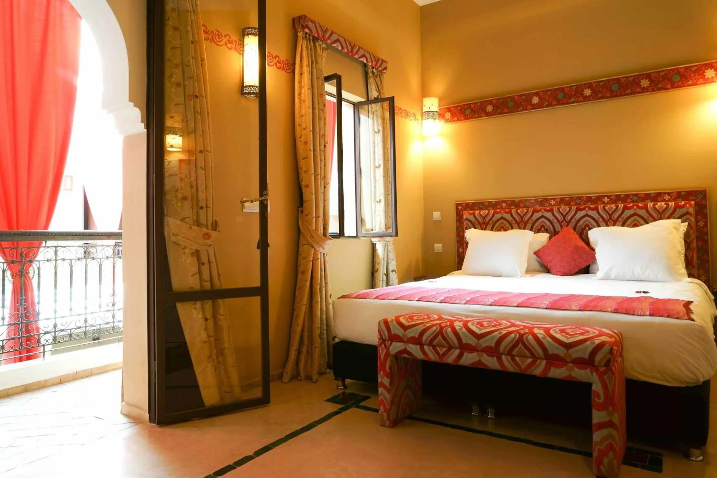 Bedroom, Bed in Riad Dar Alif & SPA