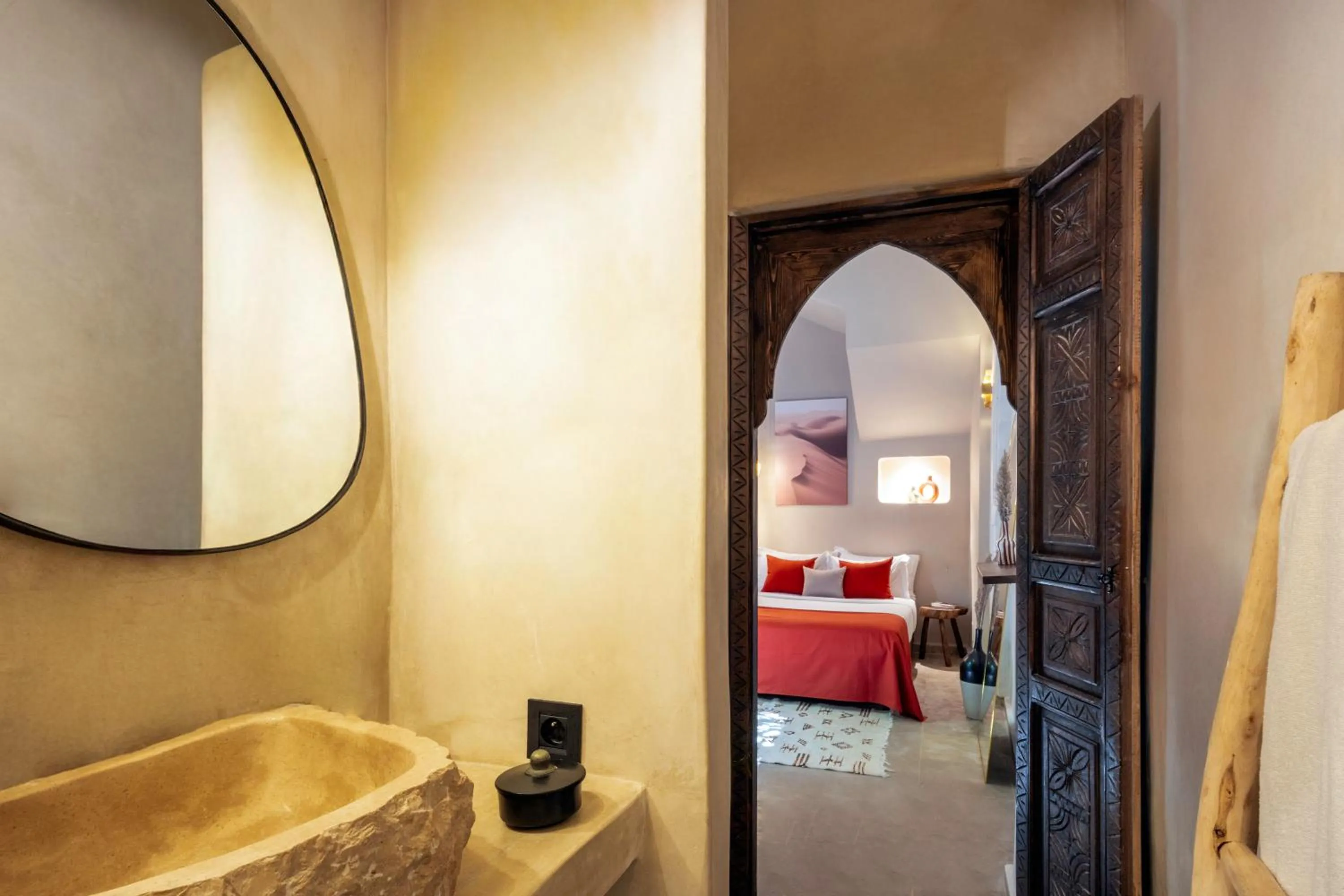 Bed in Riad Dar Alif & SPA