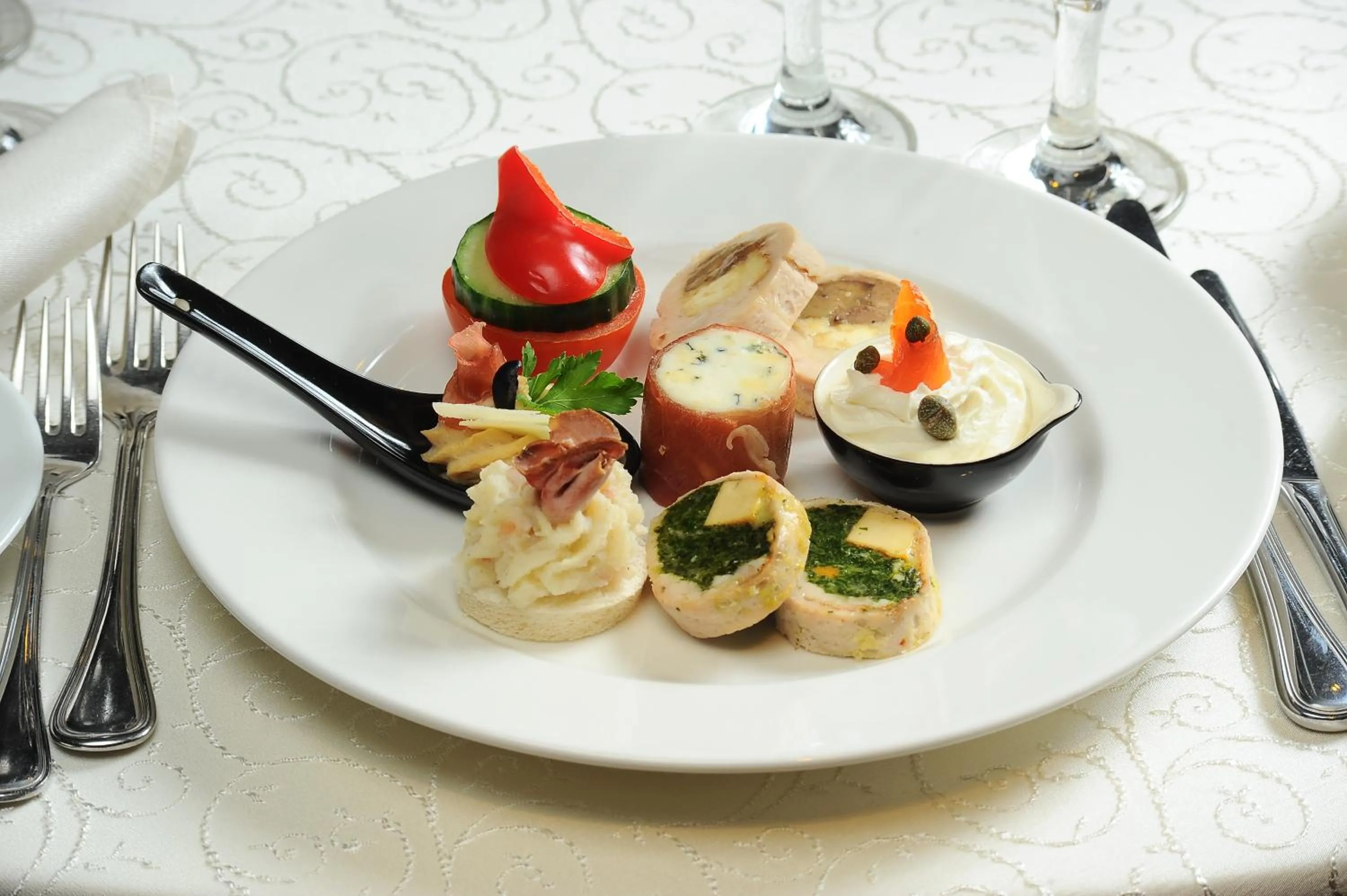 Restaurant/places to eat in Ramada Iasi City Center