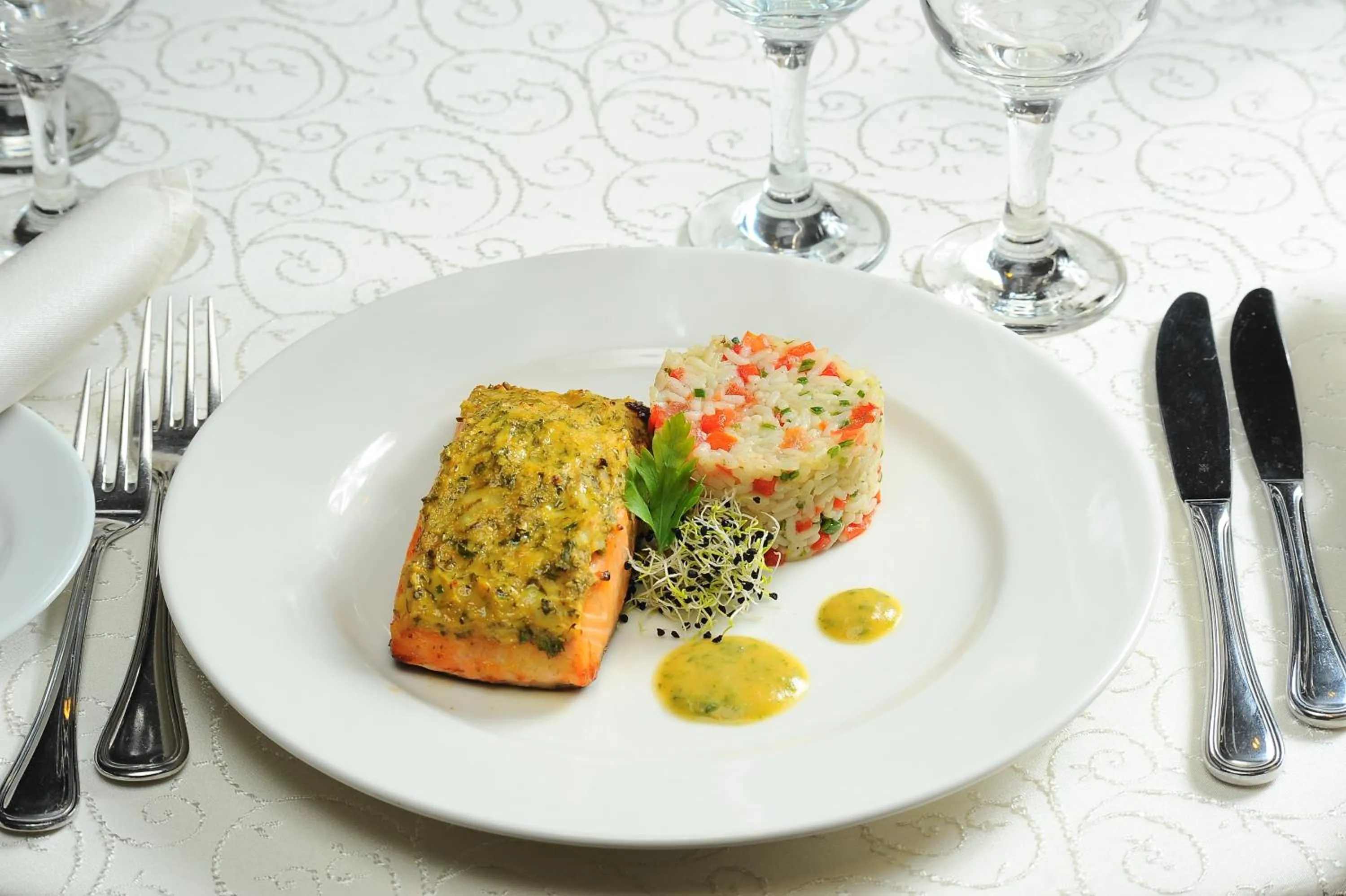 Restaurant/places to eat in Ramada Iasi City Center