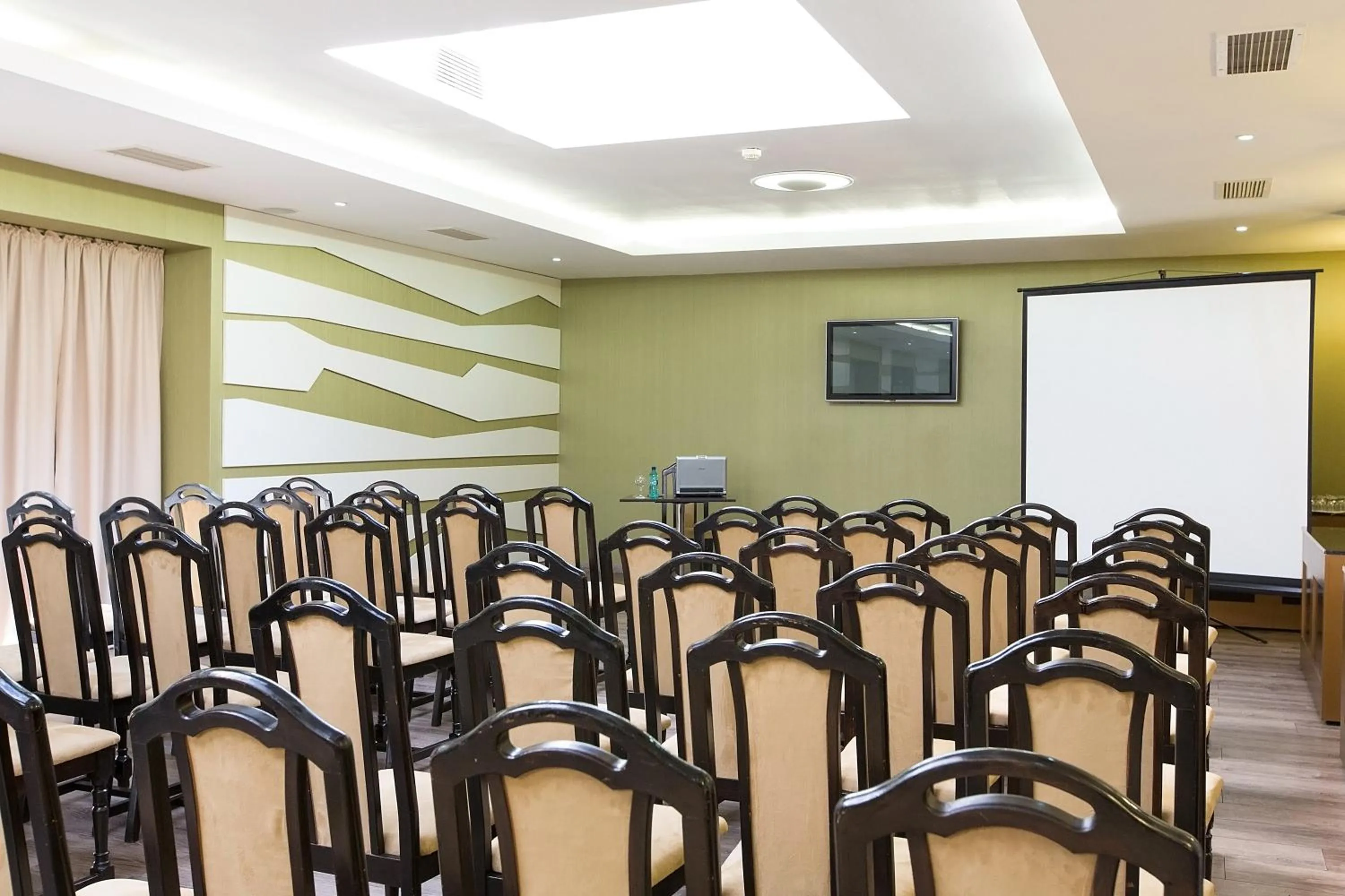 Meeting/conference room in Ramada Iasi City Center