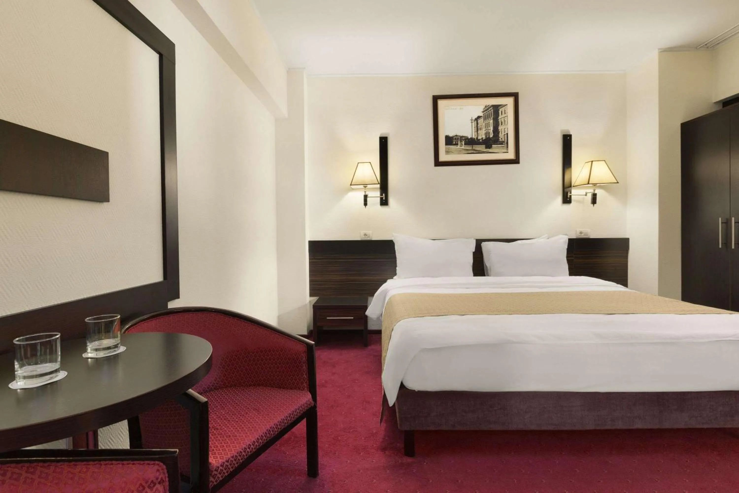 Photo of the whole room, Bed in Ramada Iasi City Center