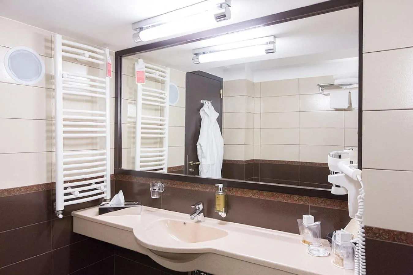 Bathroom in Ramada Iasi City Center