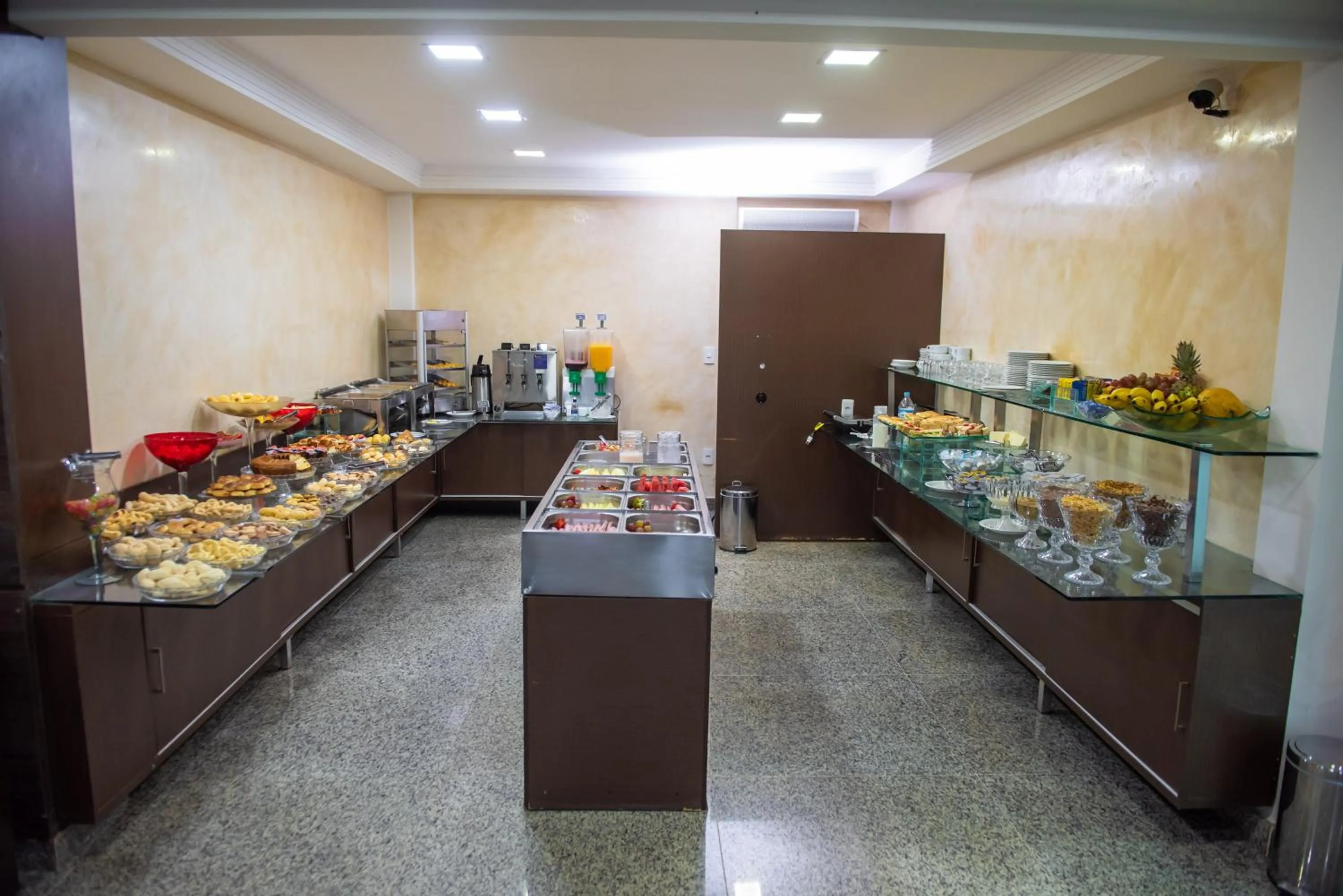 Buffet breakfast in Hotel Eldorado