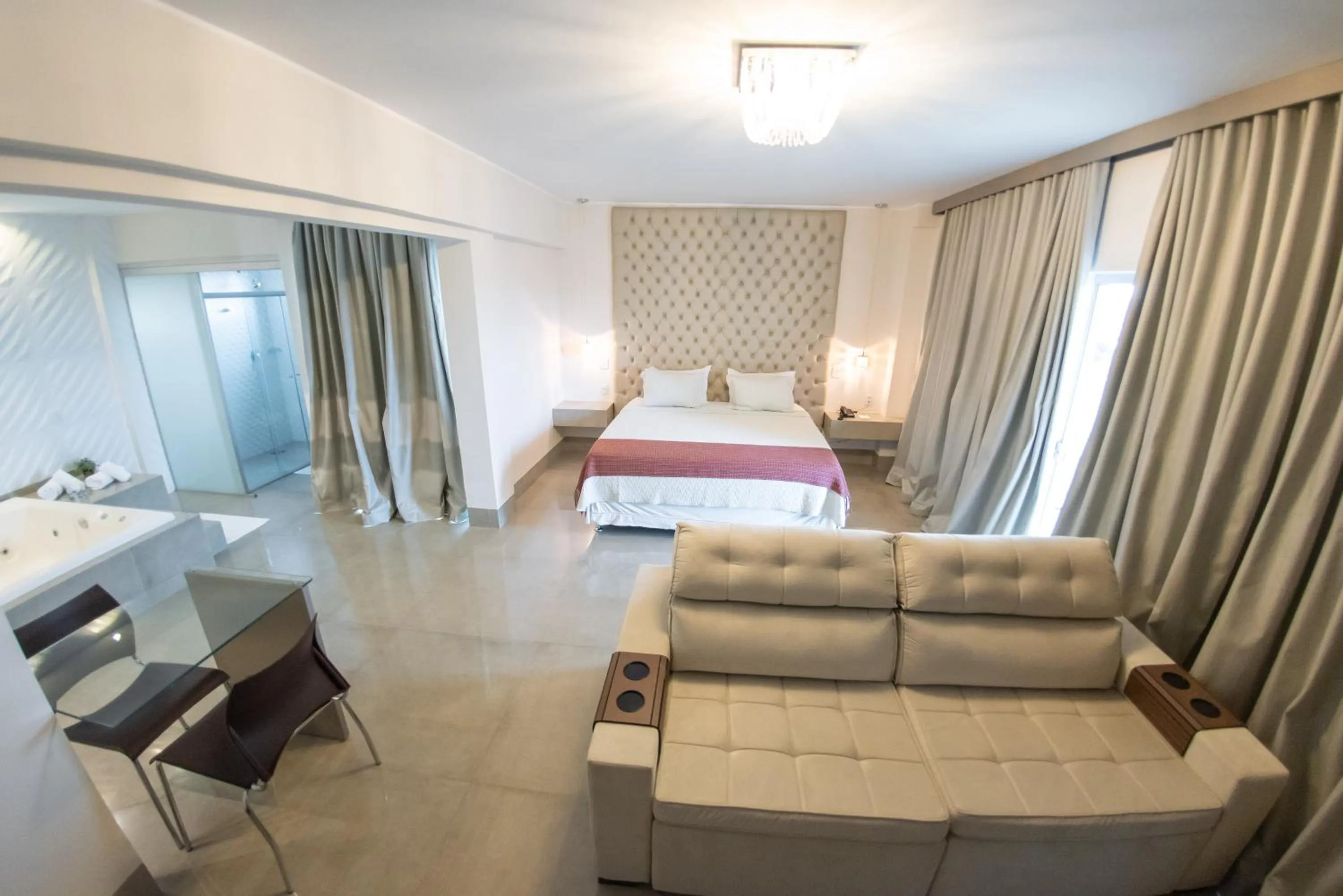 Bedroom, Bed in Hotel Eldorado