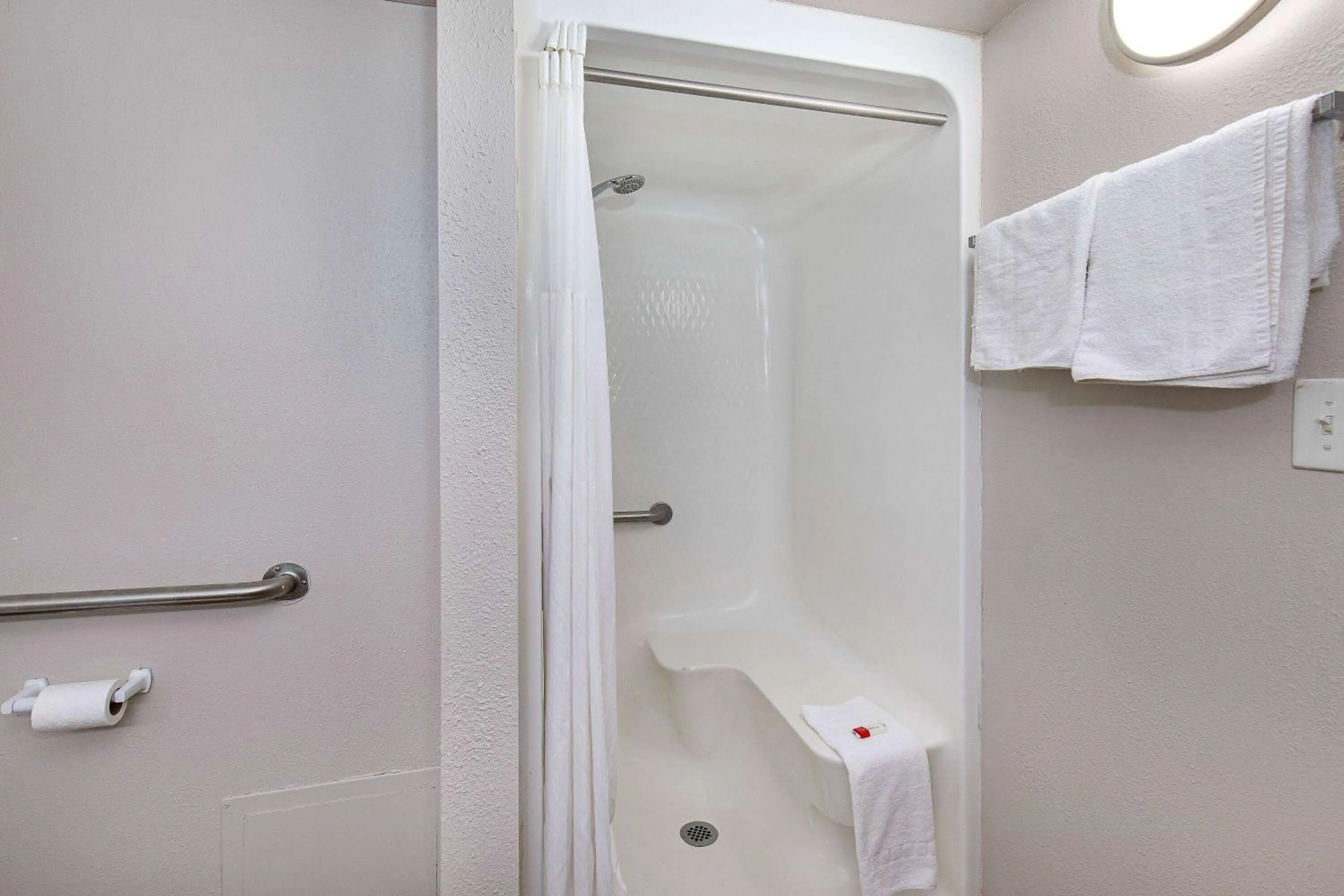 Shower in Days Inn by Wyndham Knoxville North