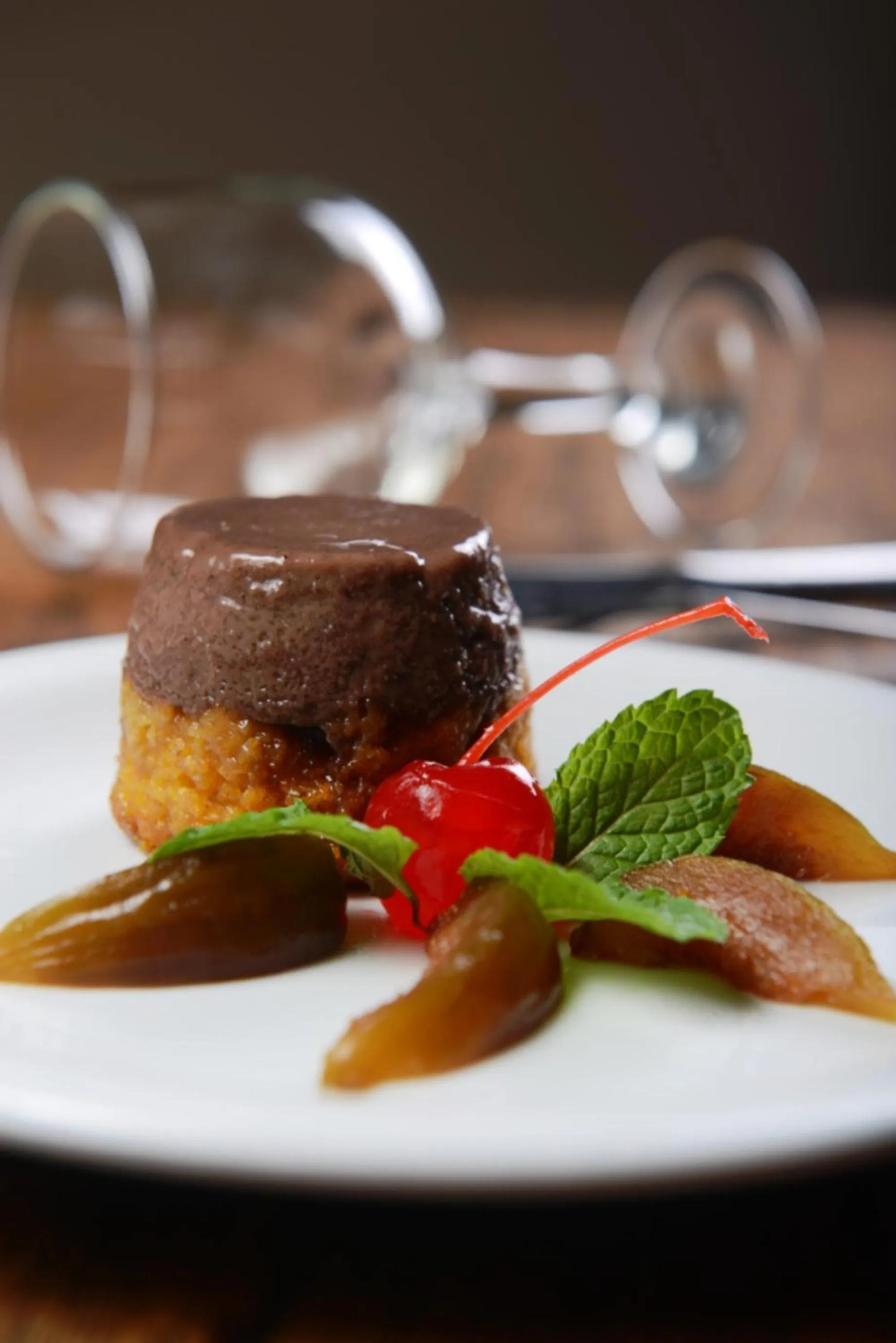 Restaurant/places to eat in Hotel Deville Express Guaira