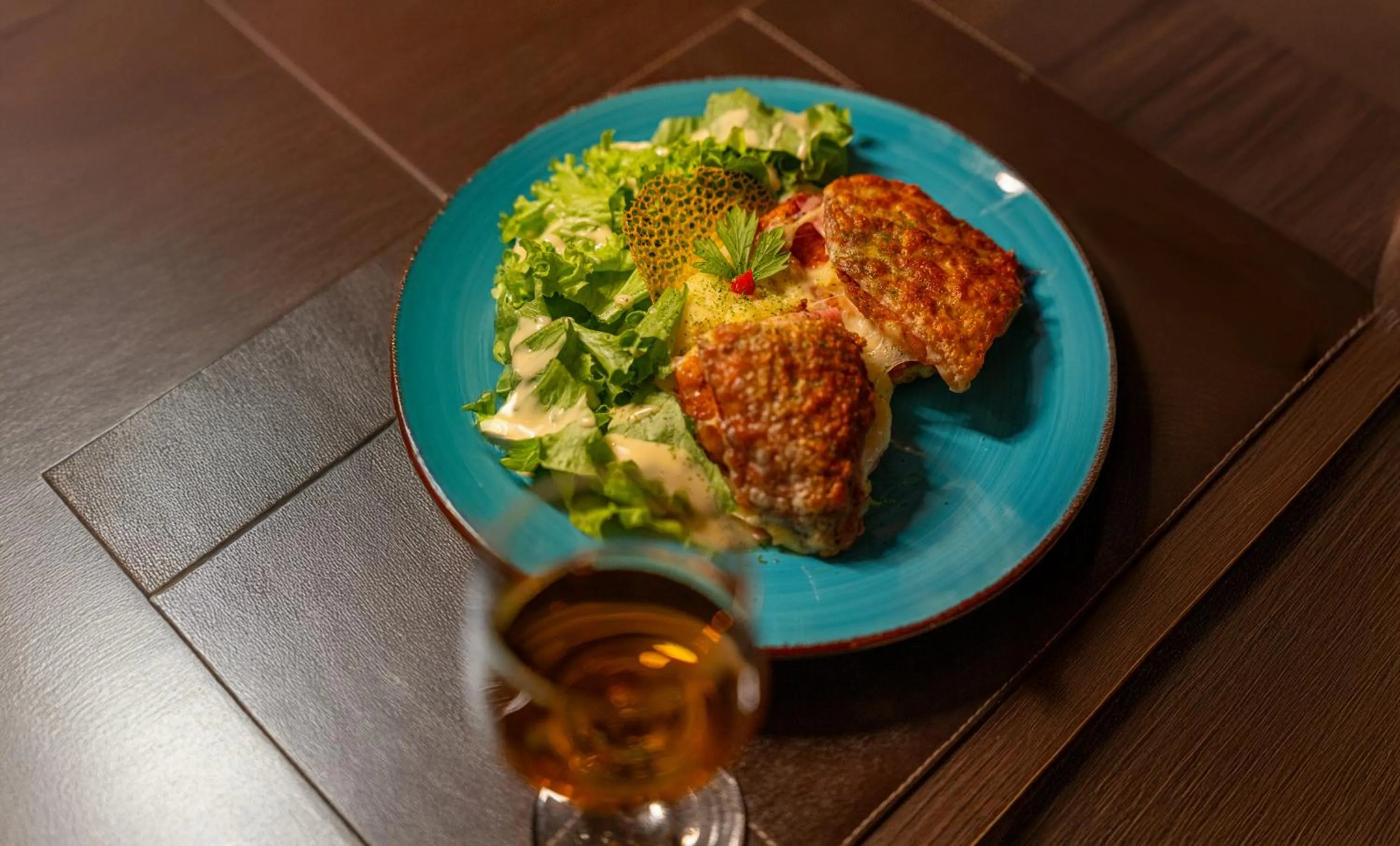 Restaurant/places to eat in Hotel Deville Express Guaira