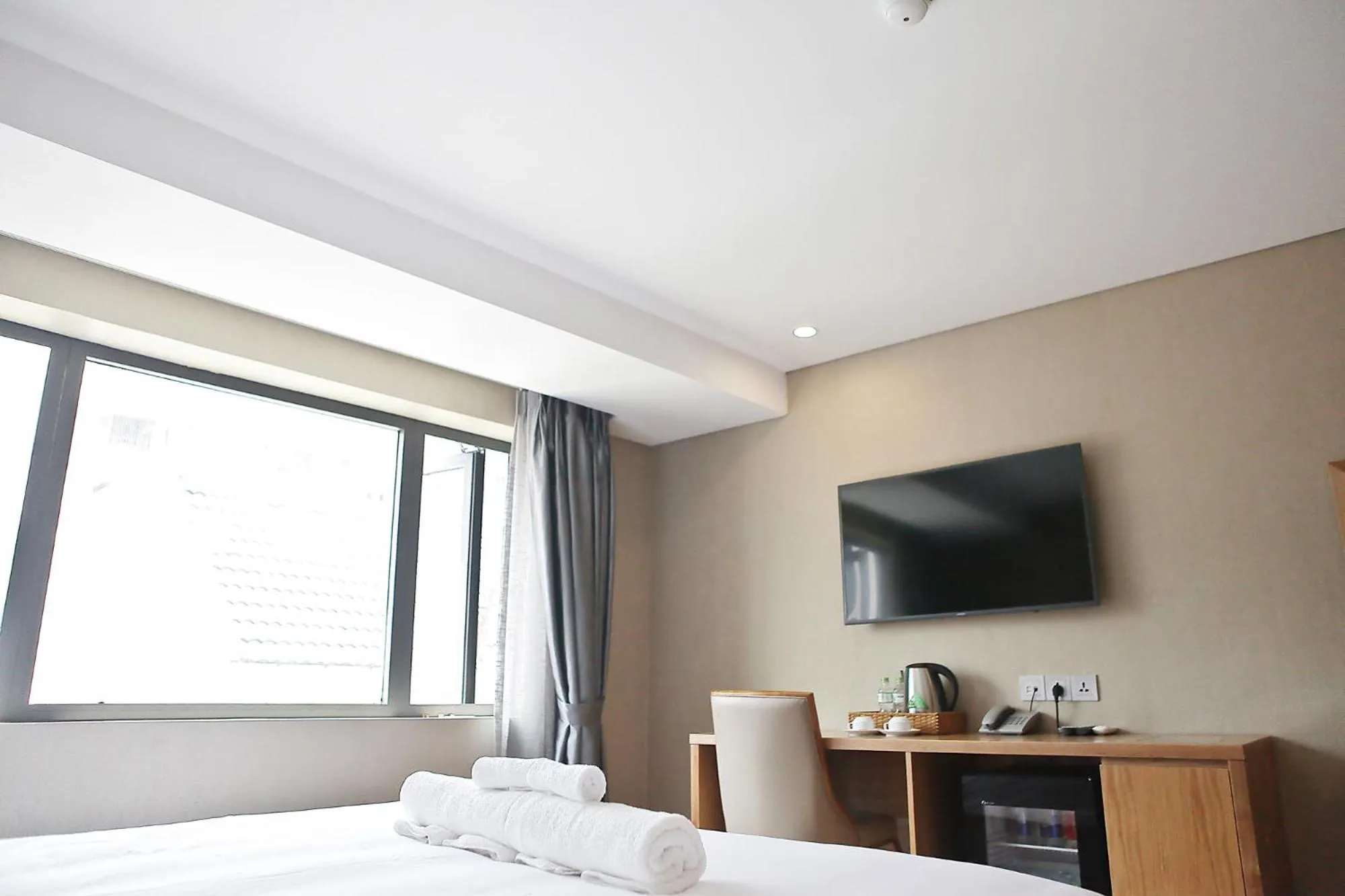 Bed in Imperial Saigon hotel