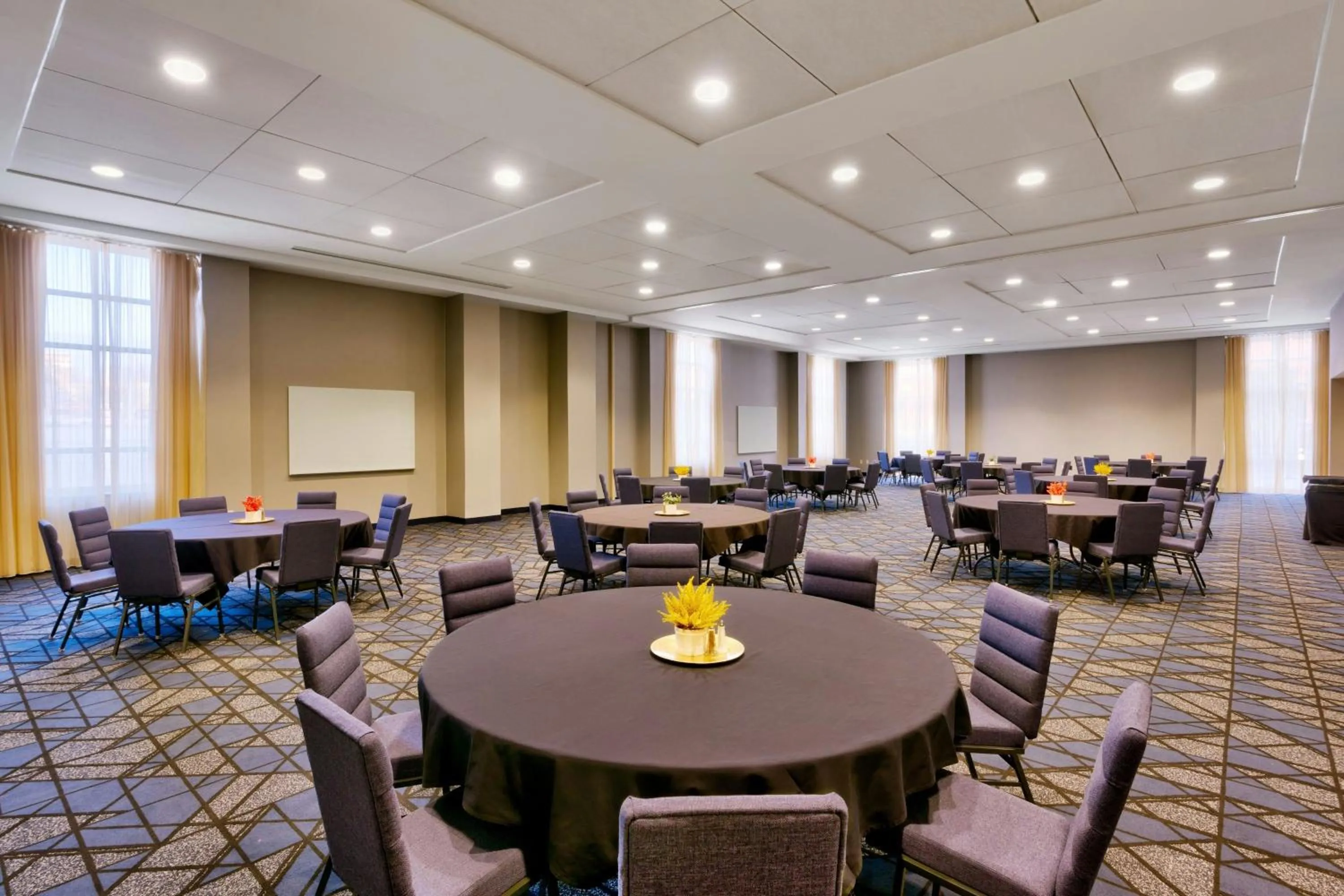 Meeting/conference room in Courtyard Lincoln Downtown