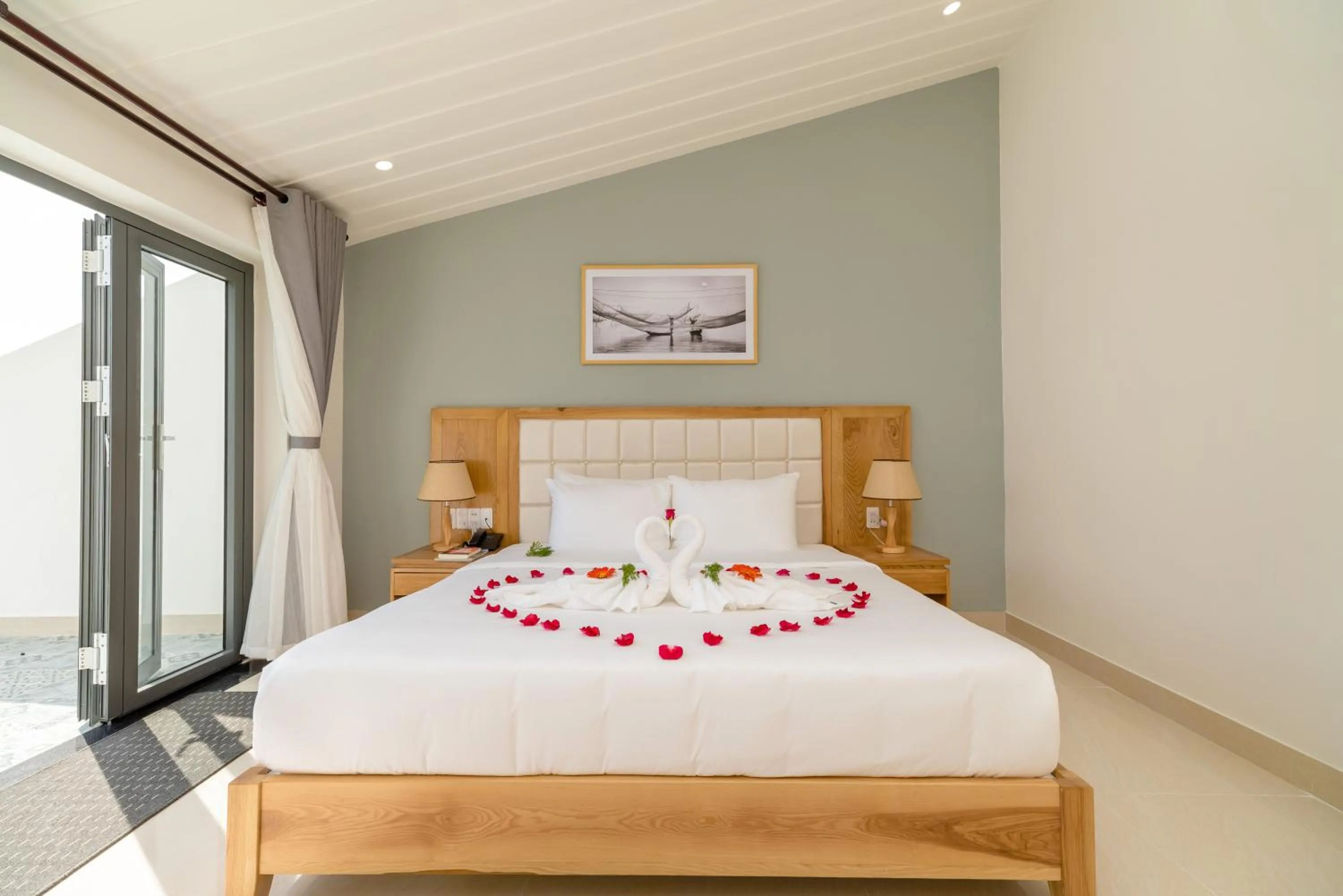 Bed in Babylon Hoi An Central Villa